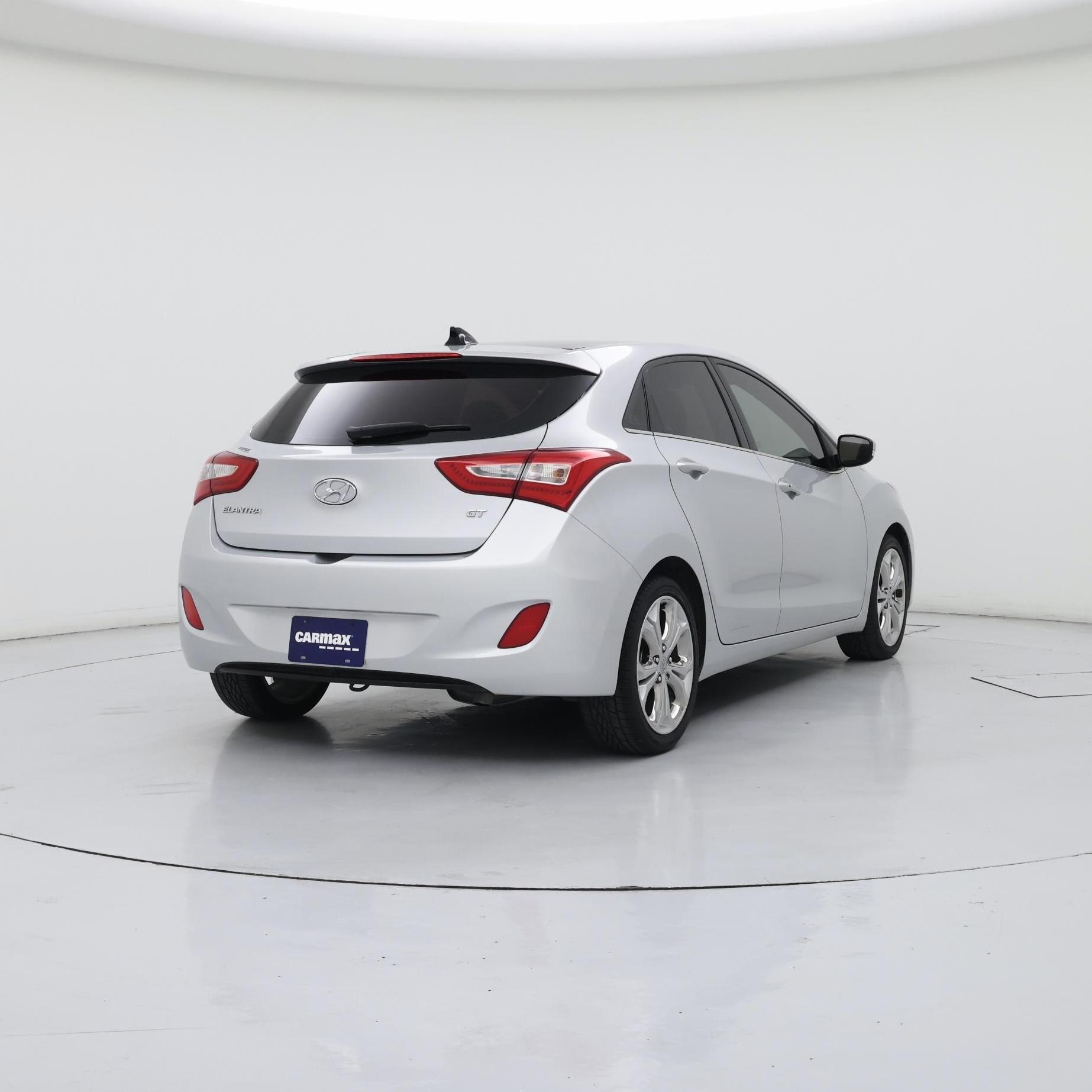 Thumbnail: 2015 Hyundai Elantra - 8