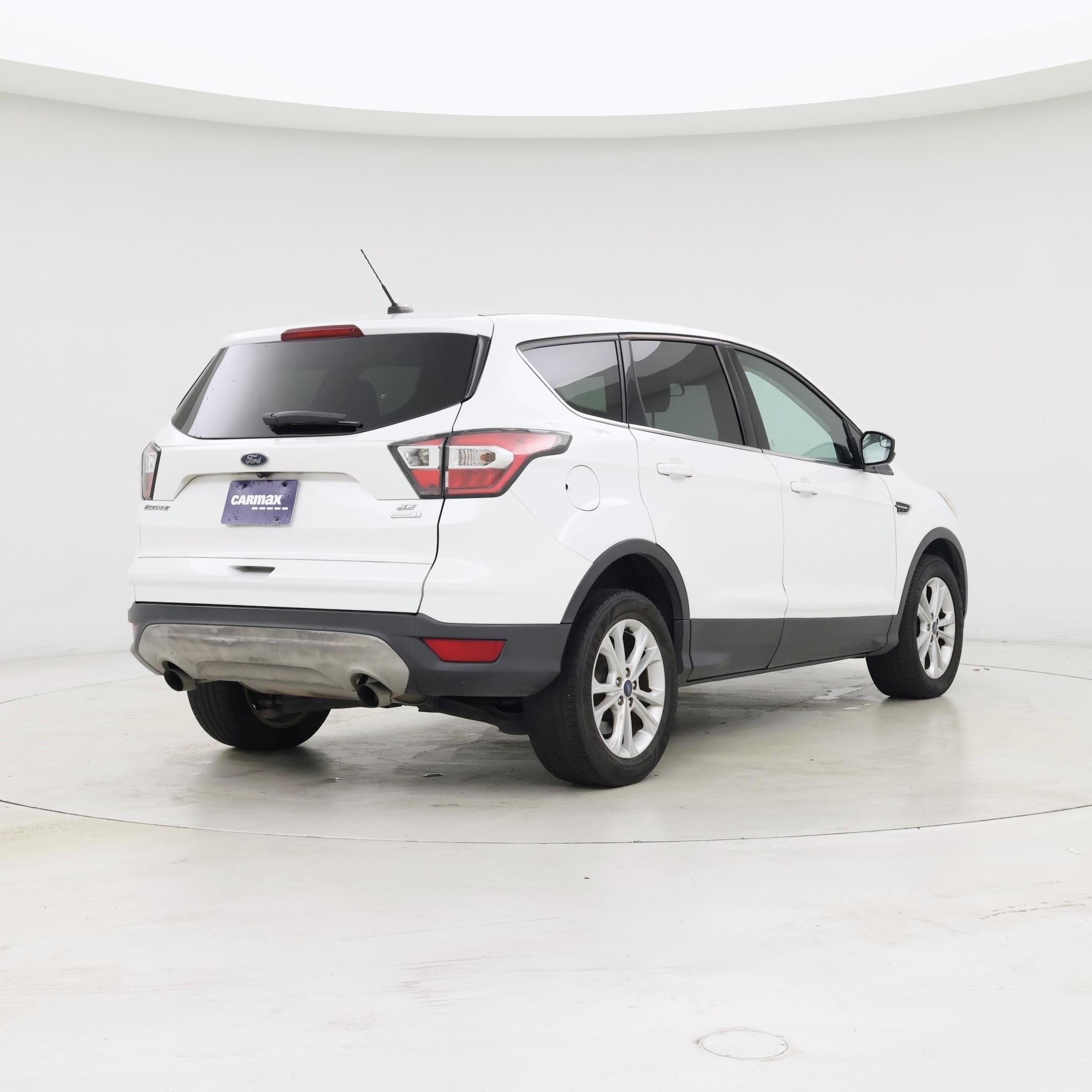 Thumbnail: 2017 Ford Escape - 8