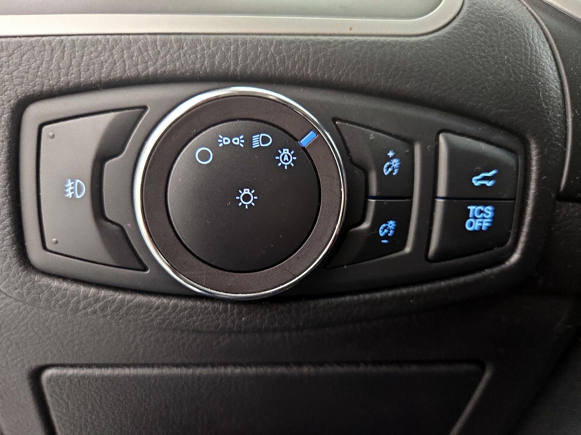 Thumbnail: 2020 Ford Edge - 13