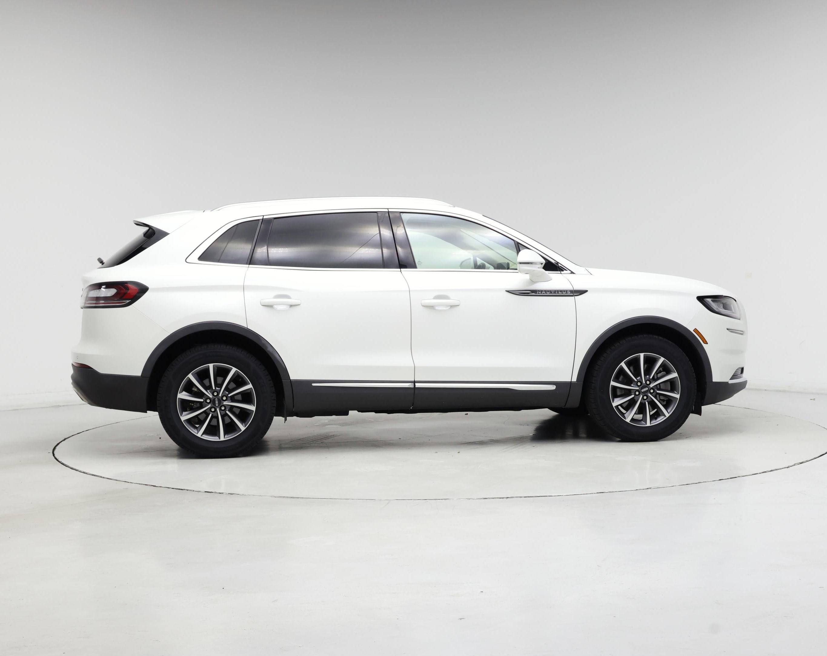Thumbnail: 2022 Lincoln Nautilus - 7
