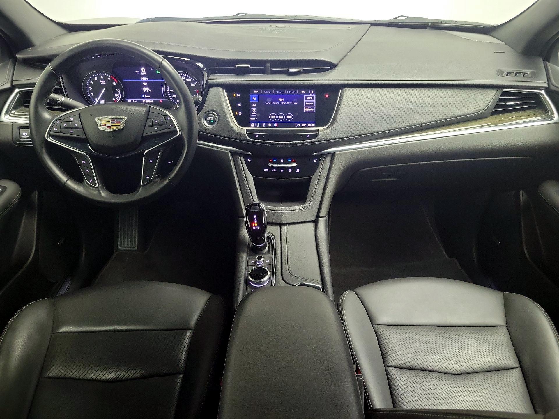 Thumbnail: 2022 Cadillac XT5 - 9
