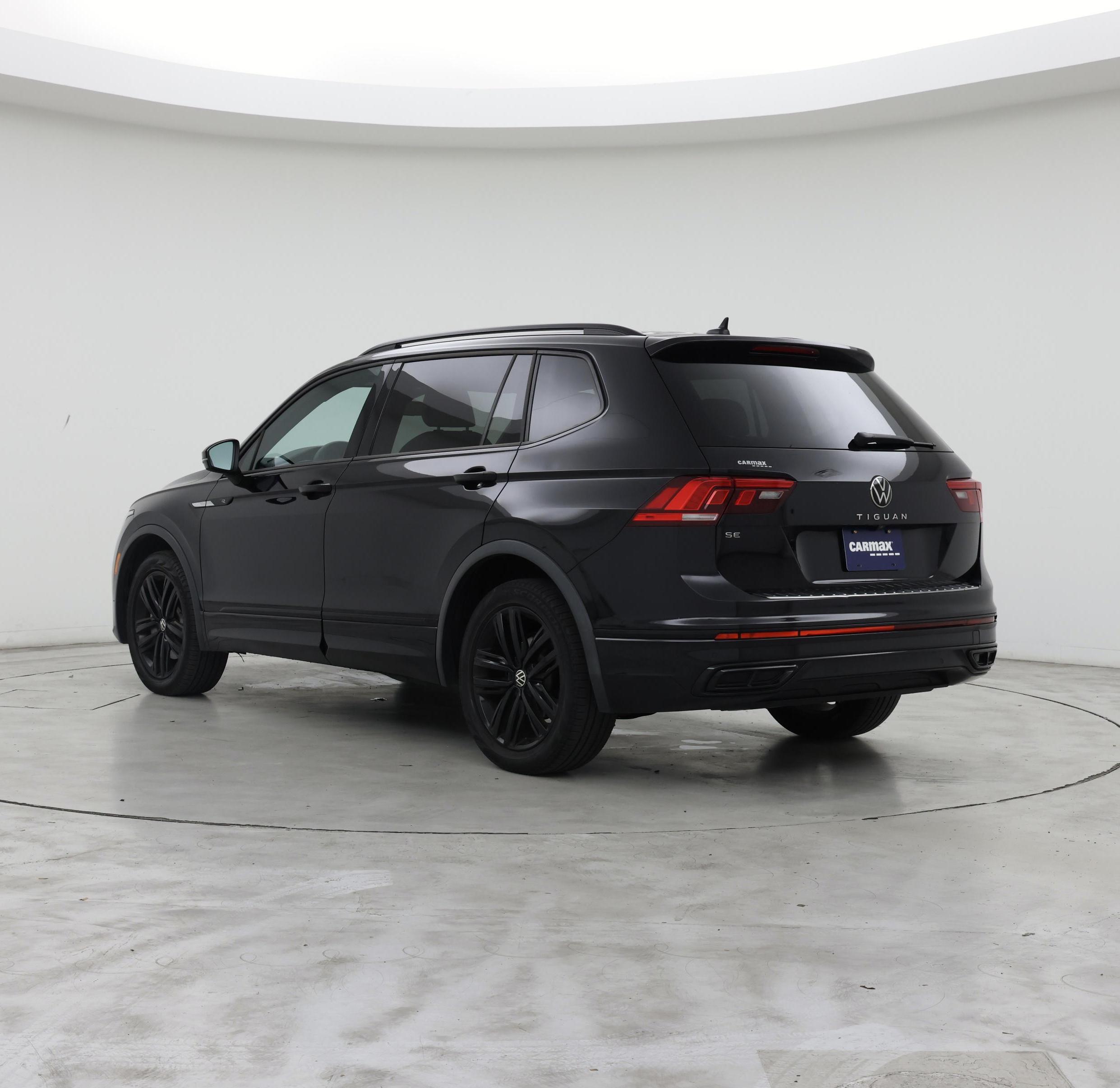 Thumbnail: 2022 Volkswagen Tiguan - 2