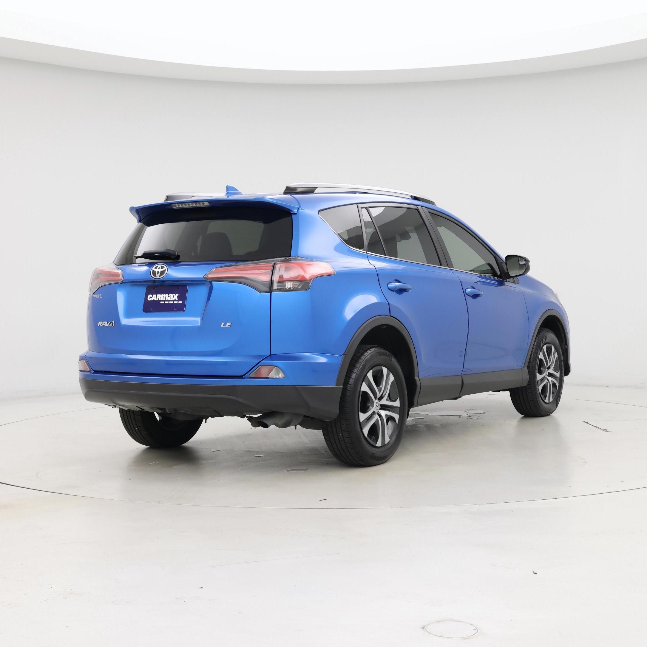 Thumbnail: 2018 Toyota RAV4 - 8