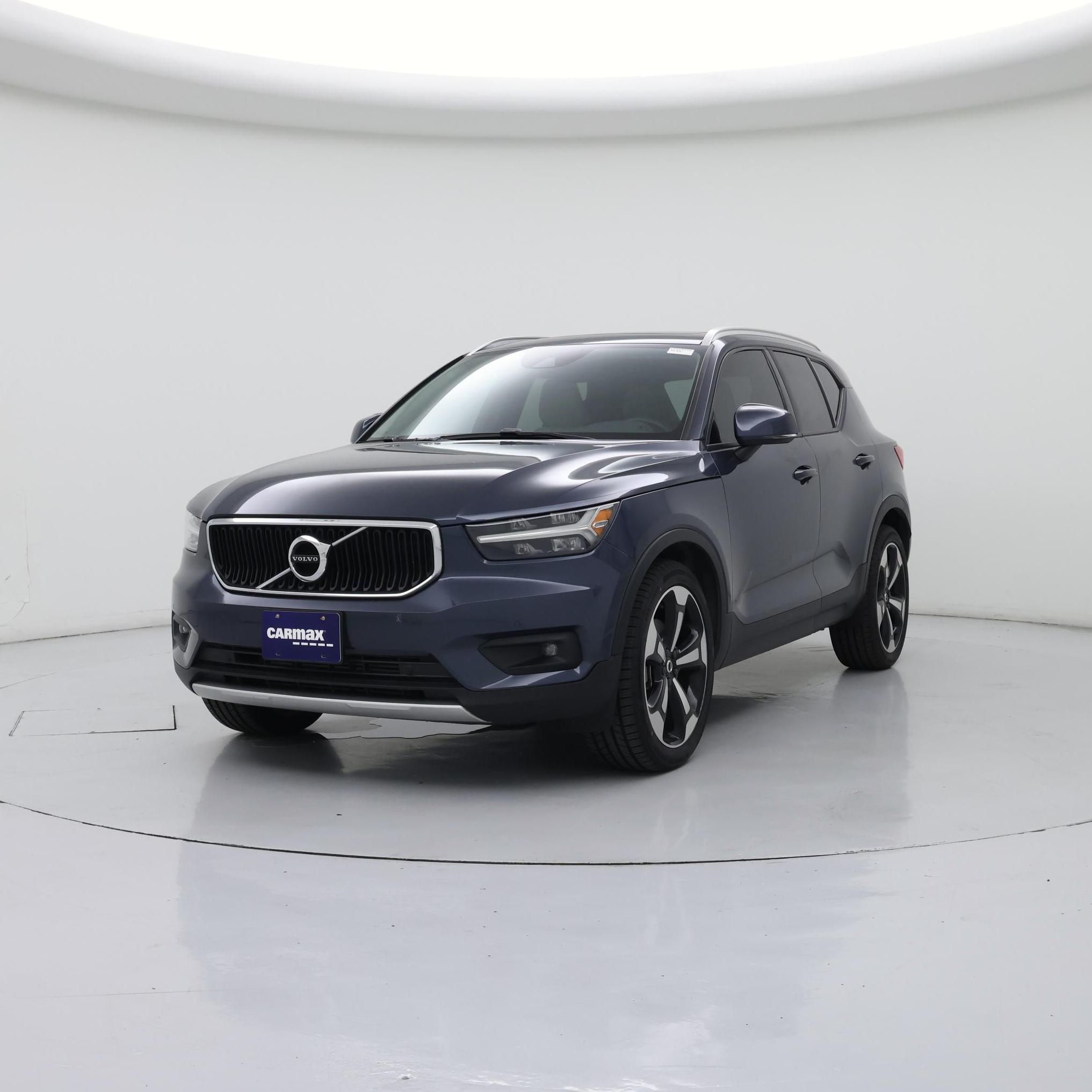 Thumbnail: 2021 Volvo XC40 - 4