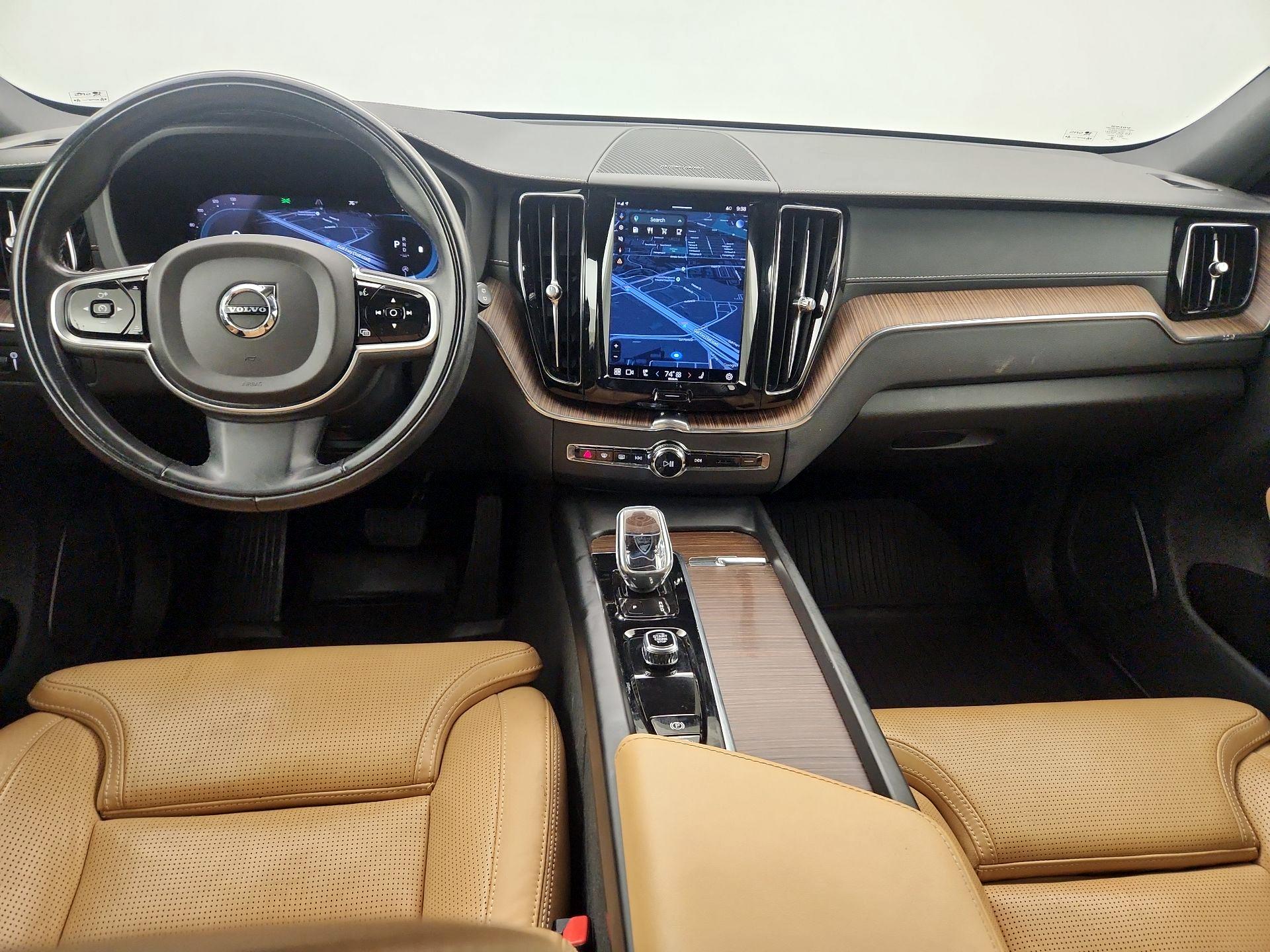 Thumbnail: 2022 Volvo XC60 - 9