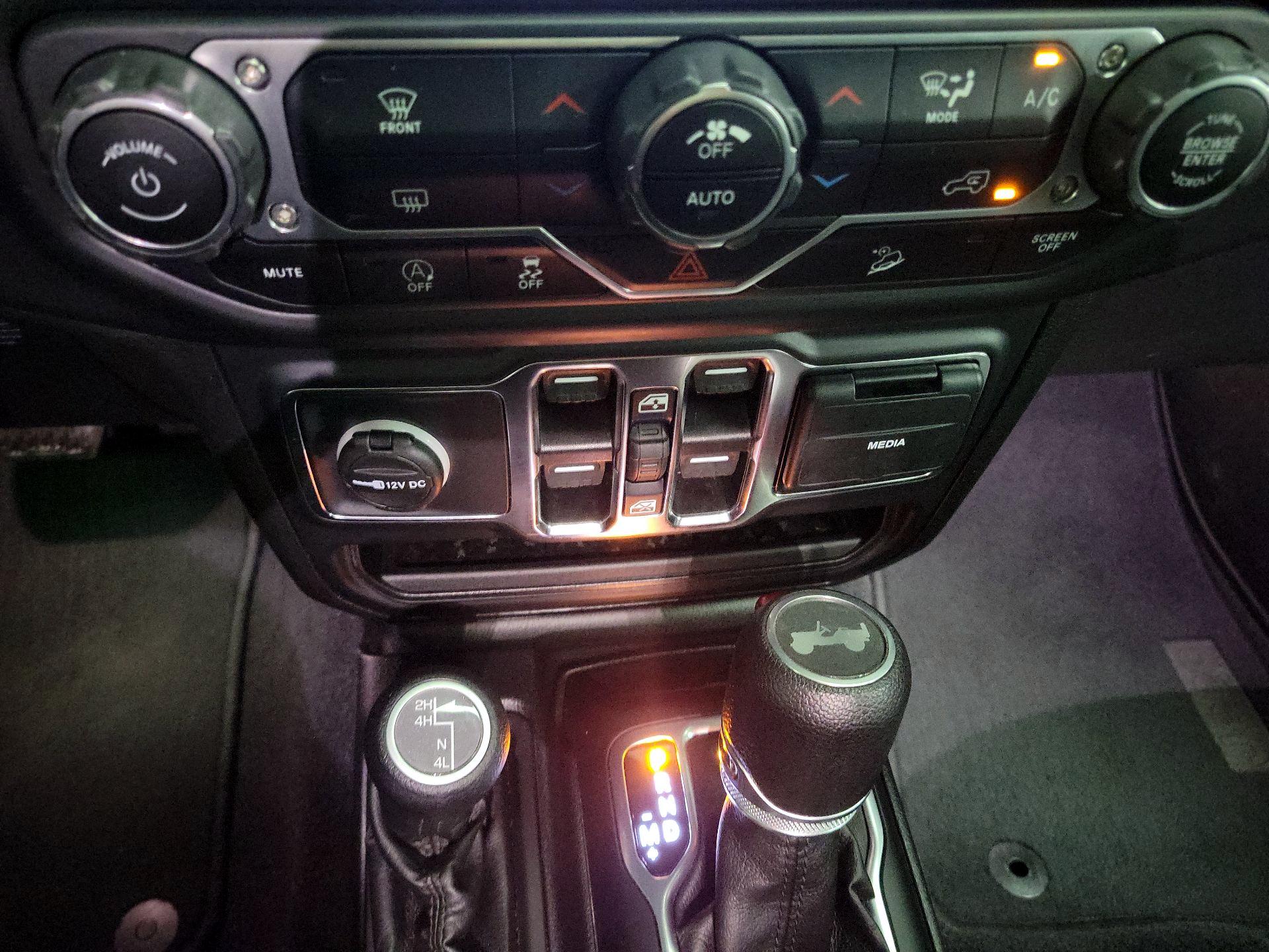 Thumbnail: 2021 Jeep Wrangler - 16