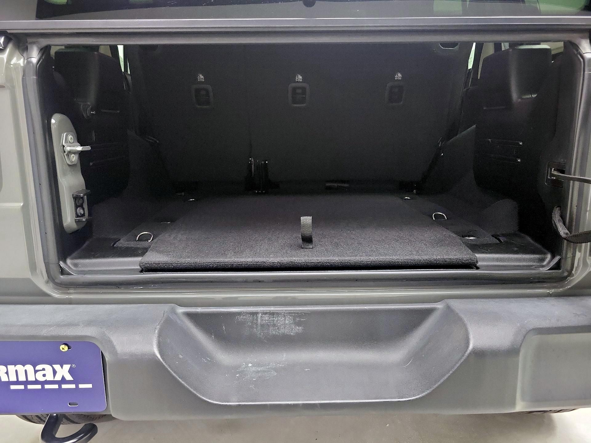 Thumbnail: 2021 Jeep Wrangler - 20