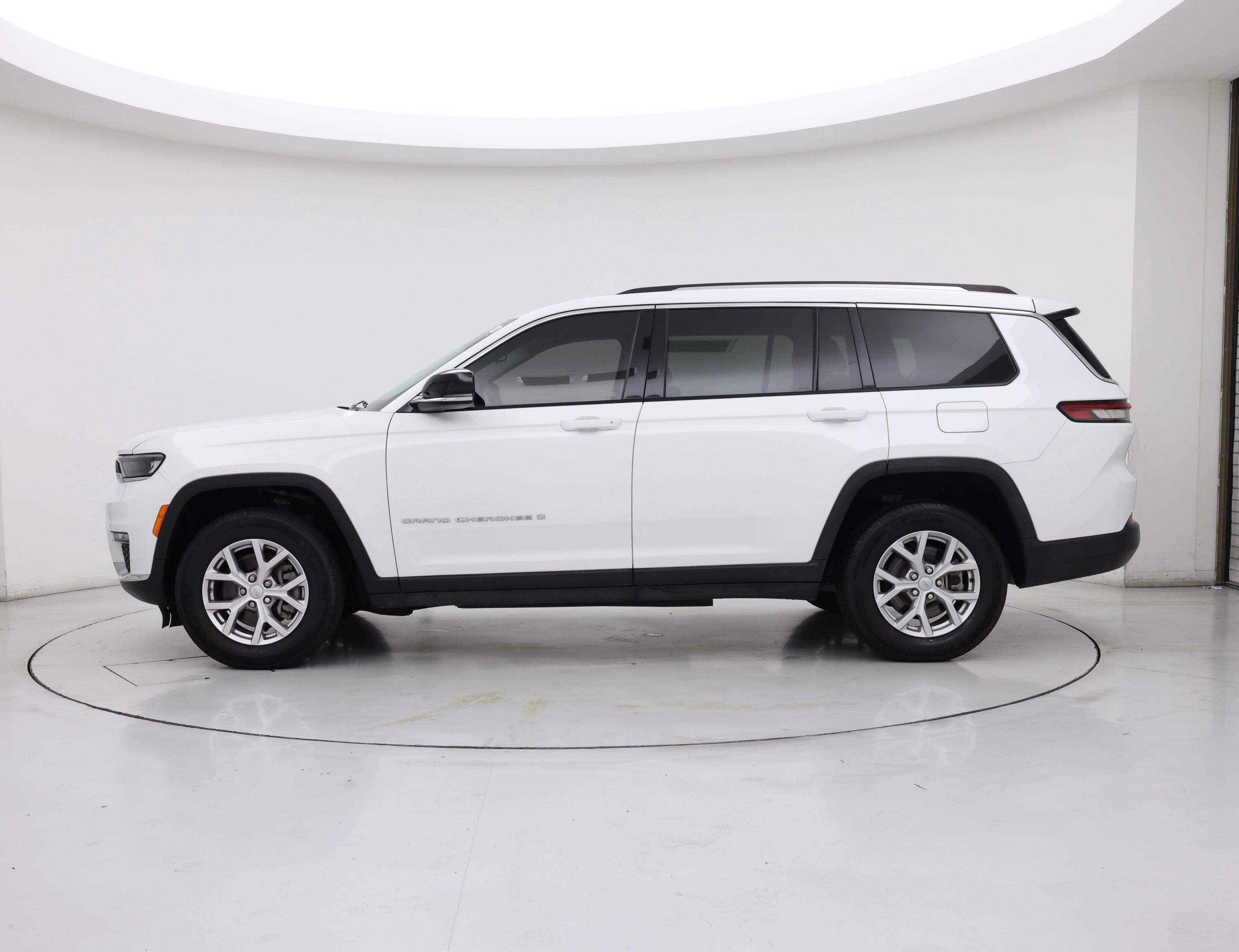 Thumbnail: 2022 Jeep Grand Cherokee L - 3