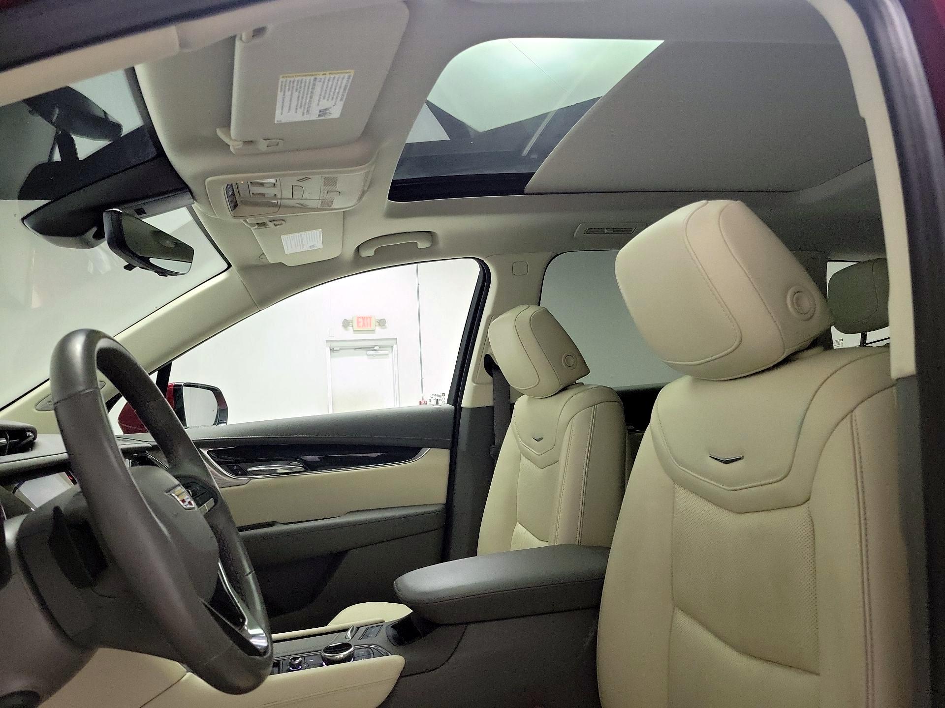 Thumbnail: 2023 Cadillac XT6 - 20