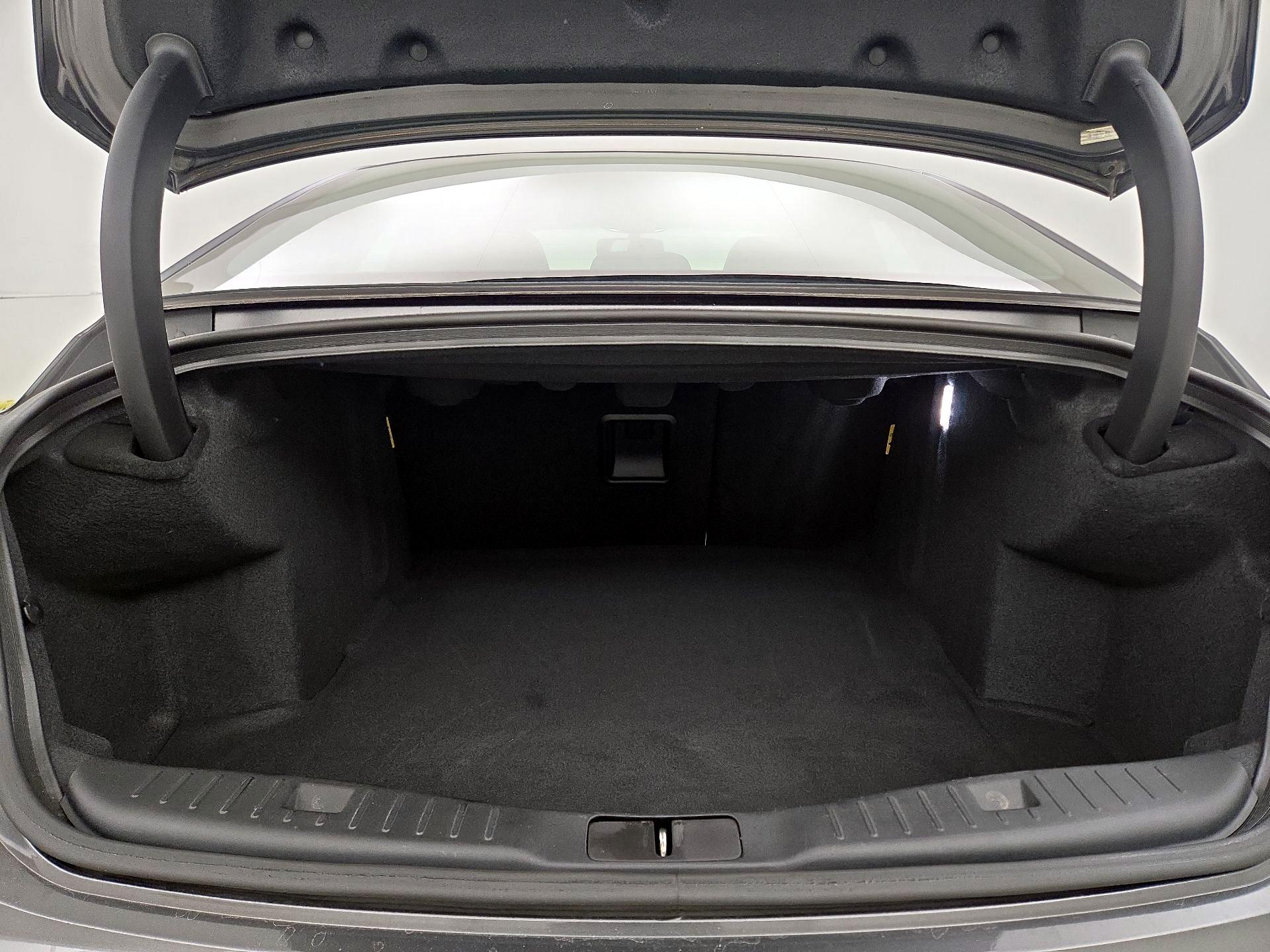 Thumbnail: 2018 Lincoln MKZ - 20