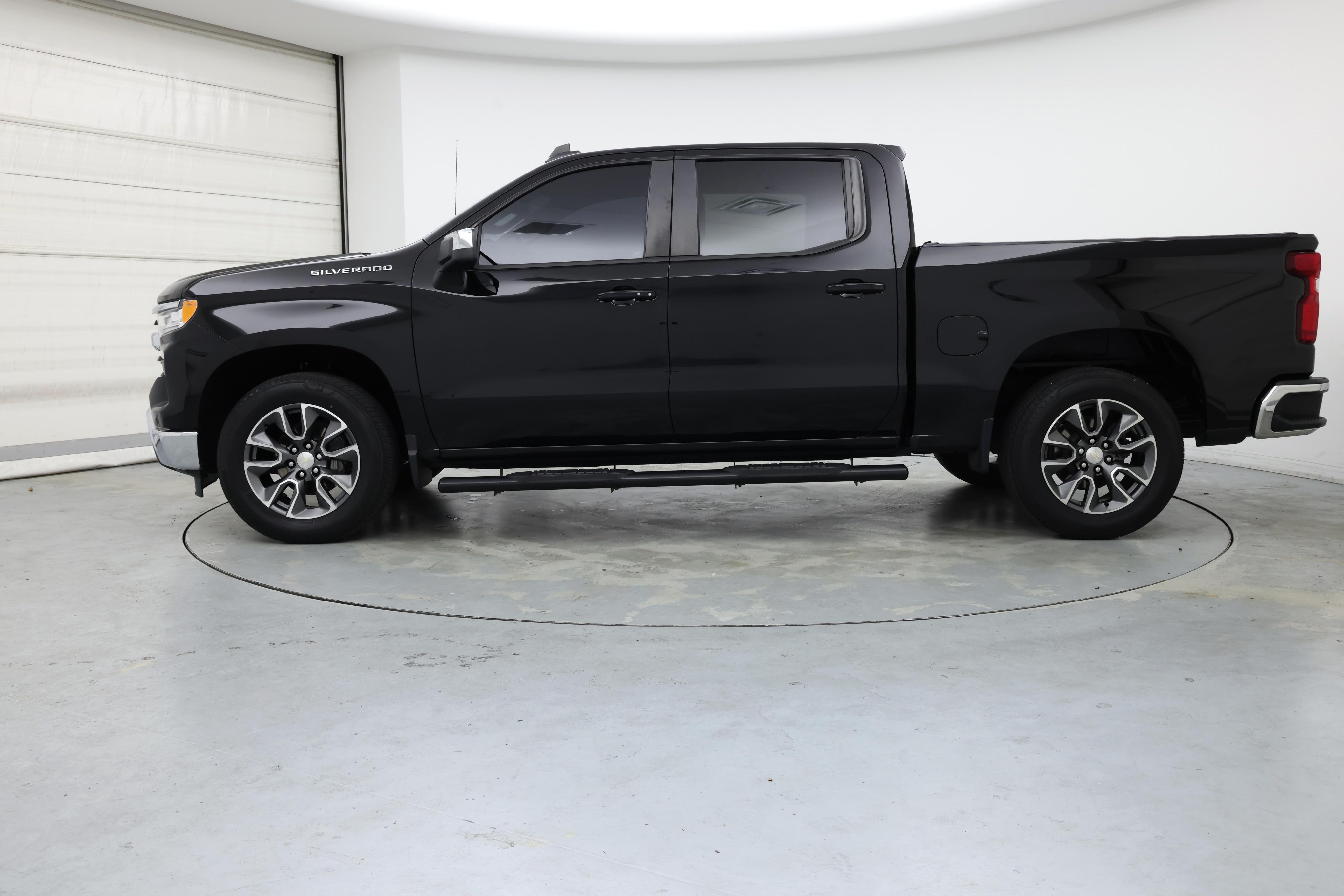 Thumbnail: 2023 Chevrolet Silverado 1500 - 3