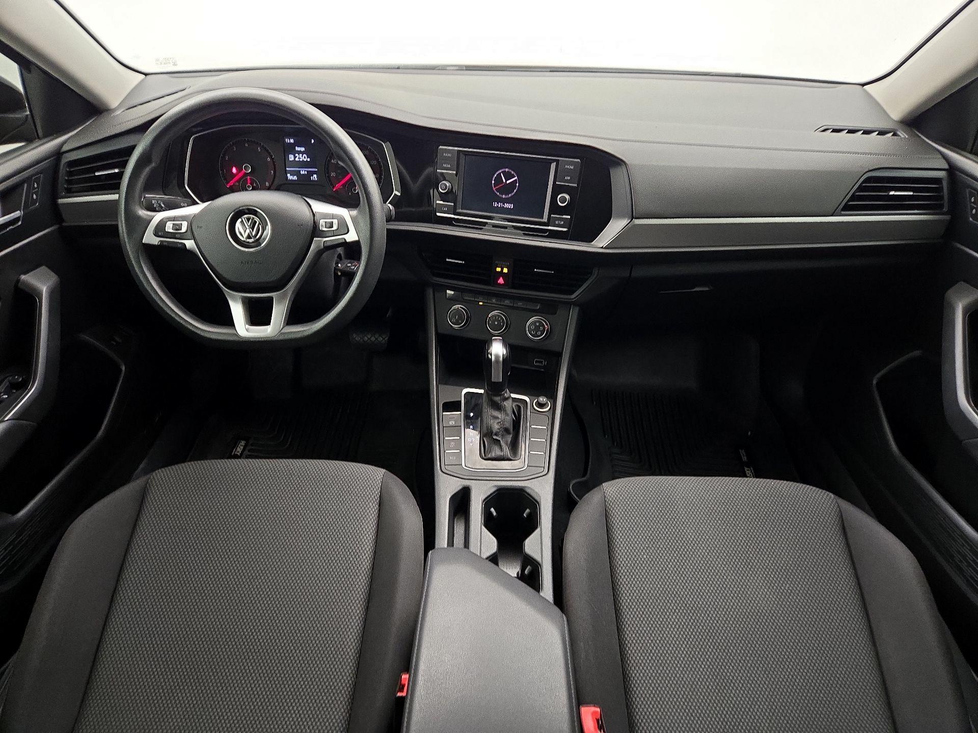 Thumbnail: 2019 Volkswagen Jetta - 9