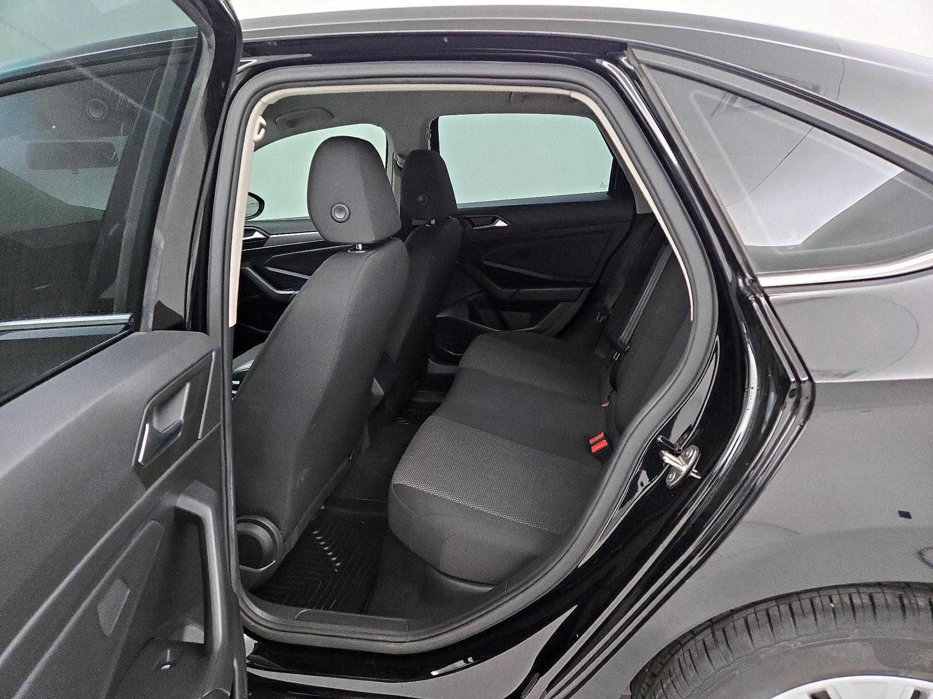 Thumbnail: 2019 Volkswagen Jetta - 19