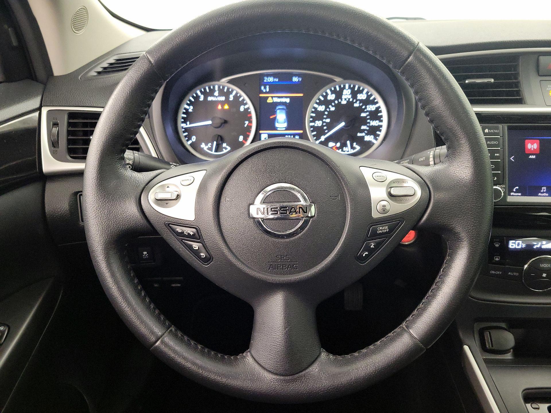 Thumbnail: 2019 Nissan Sentra - 10