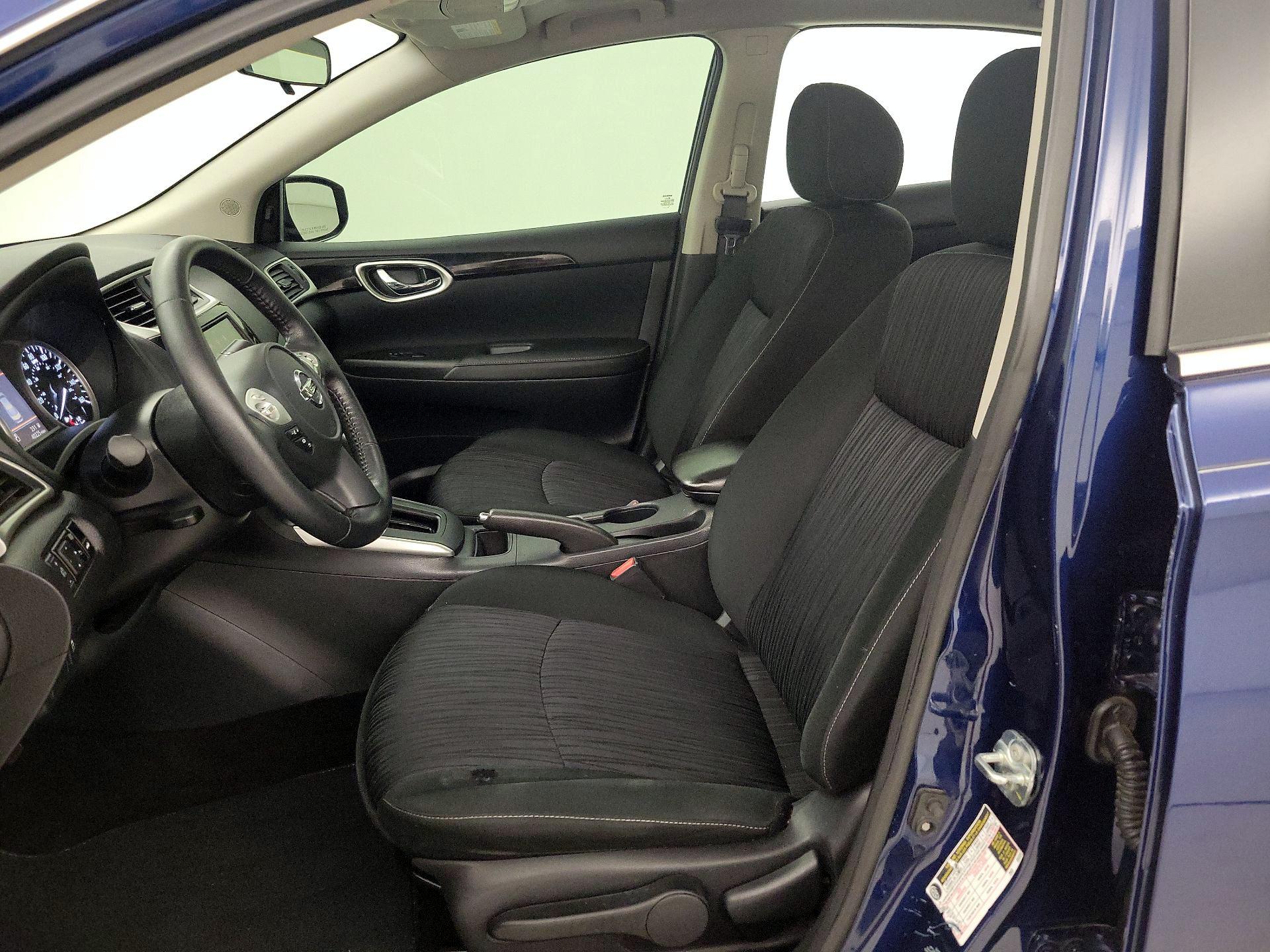 Thumbnail: 2019 Nissan Sentra - 11