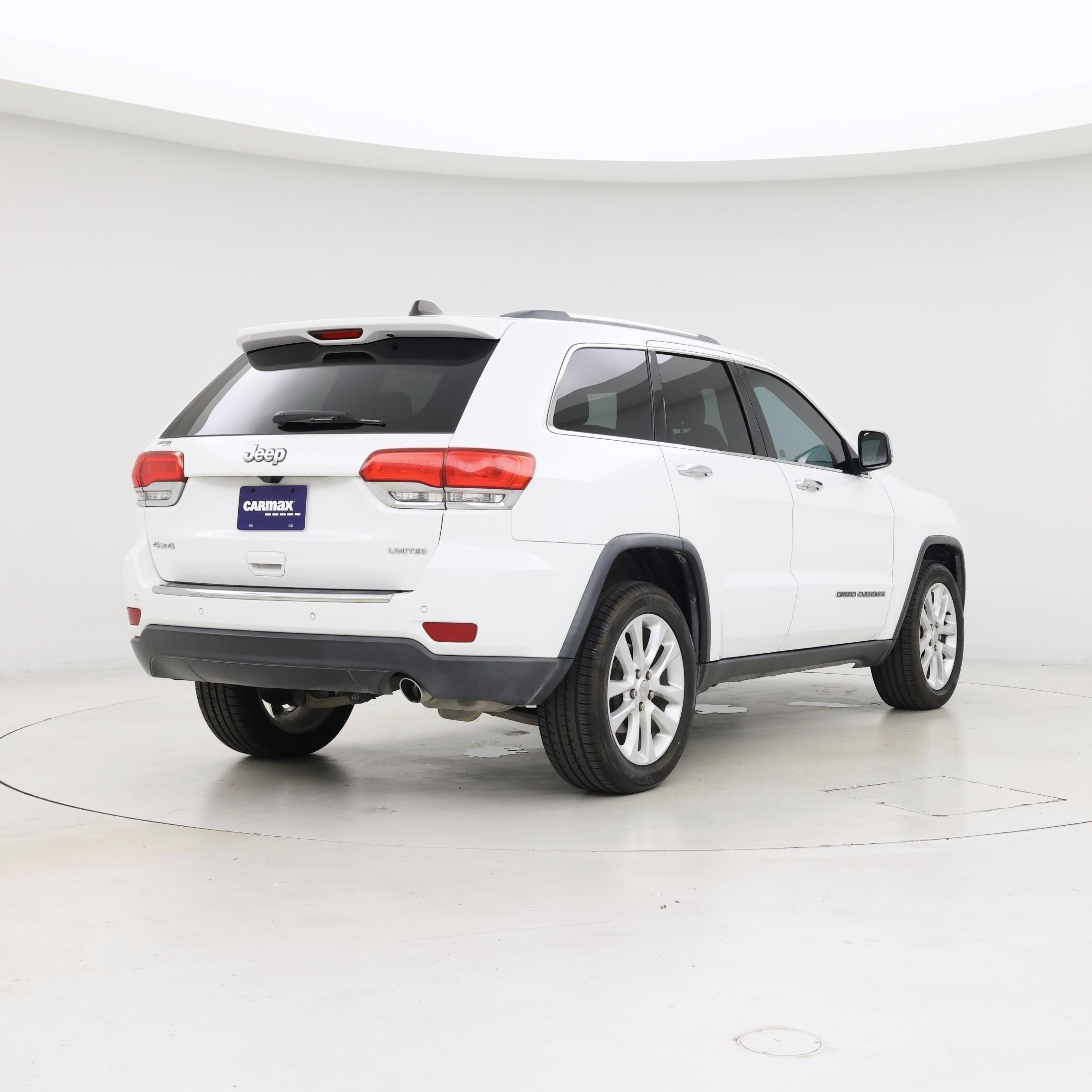 Thumbnail: 2017 Jeep Grand Cherokee - 8