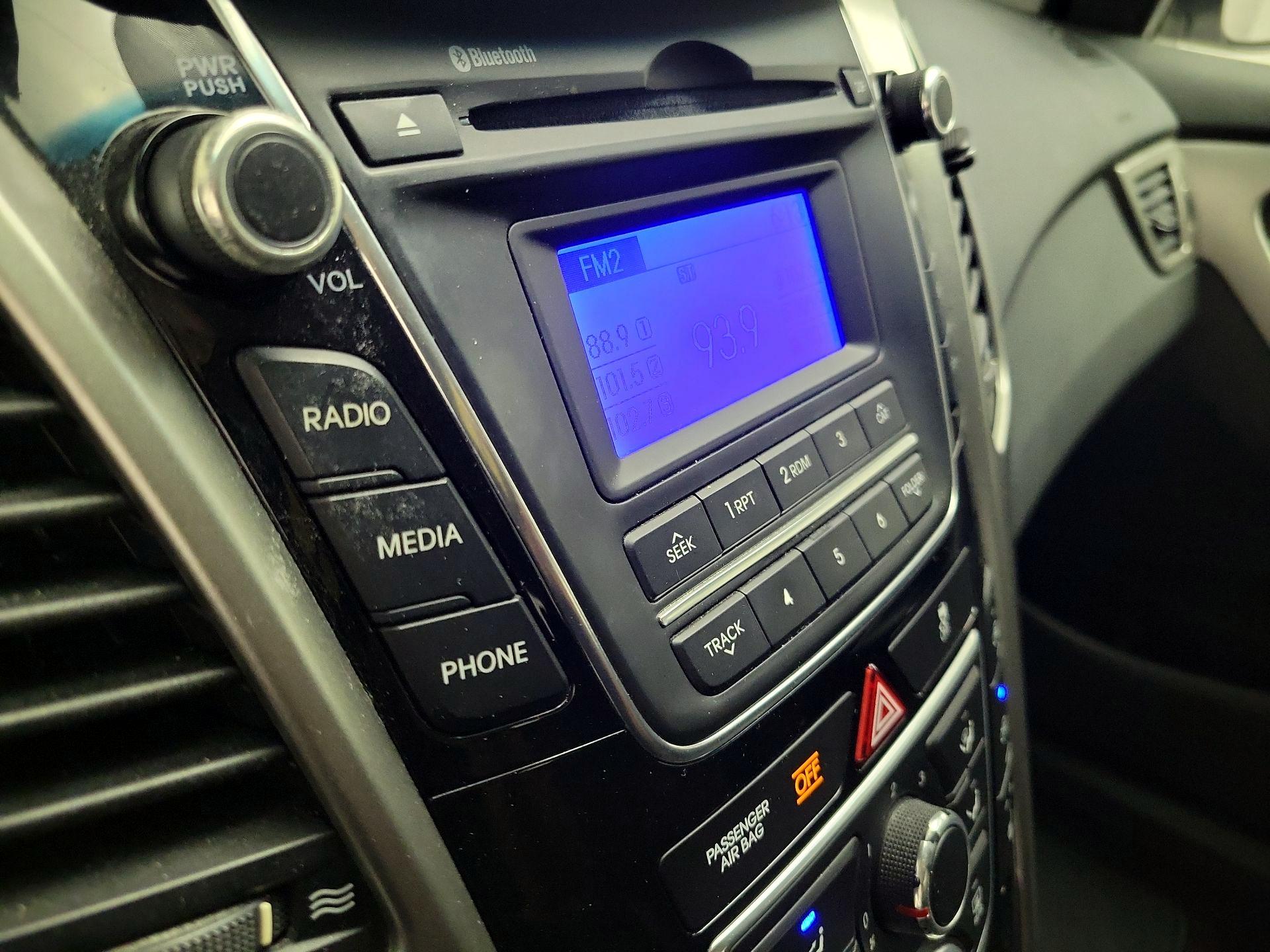 Thumbnail: 2013 Hyundai Elantra - 14