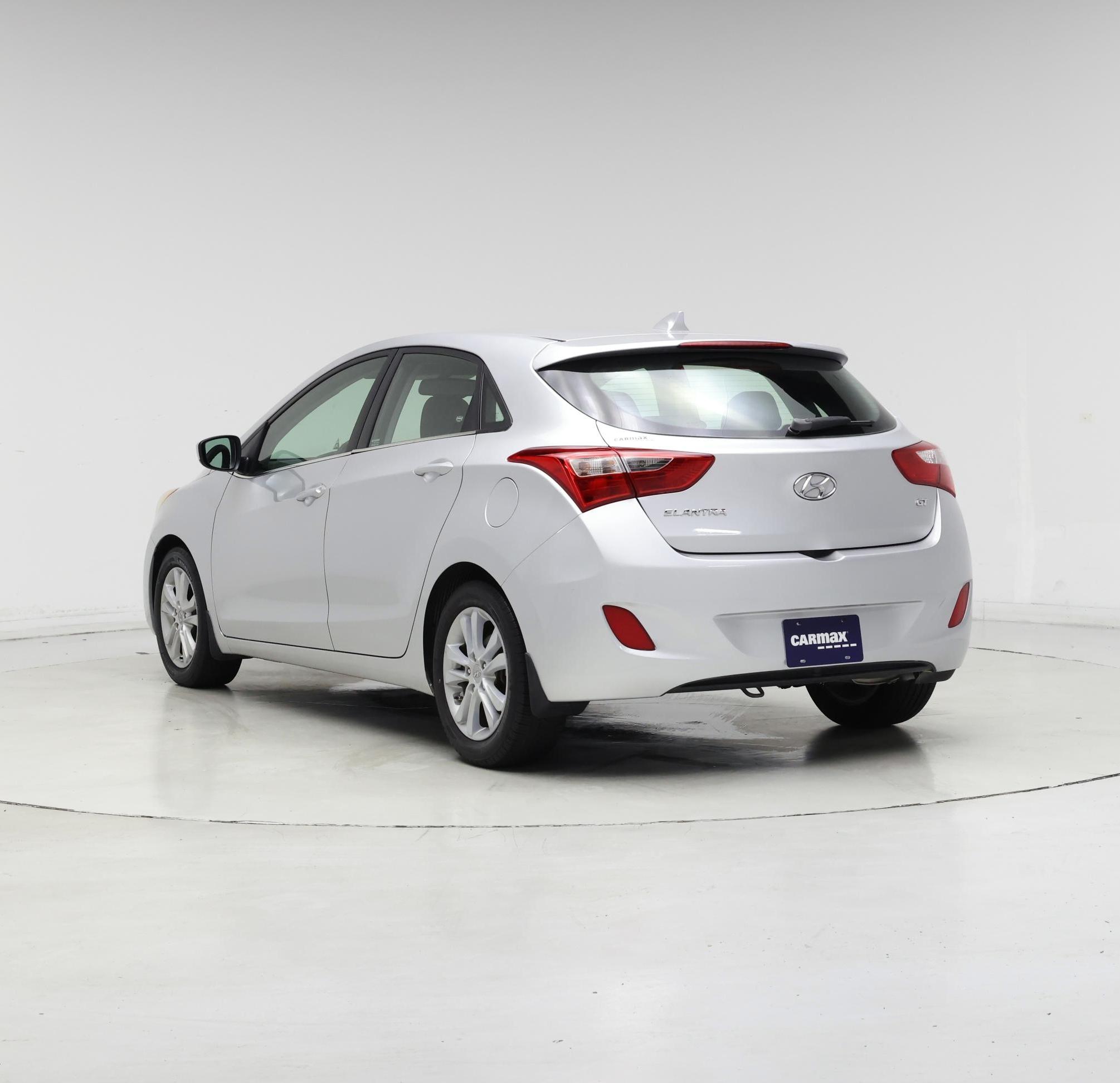 Thumbnail: 2013 Hyundai Elantra - 2