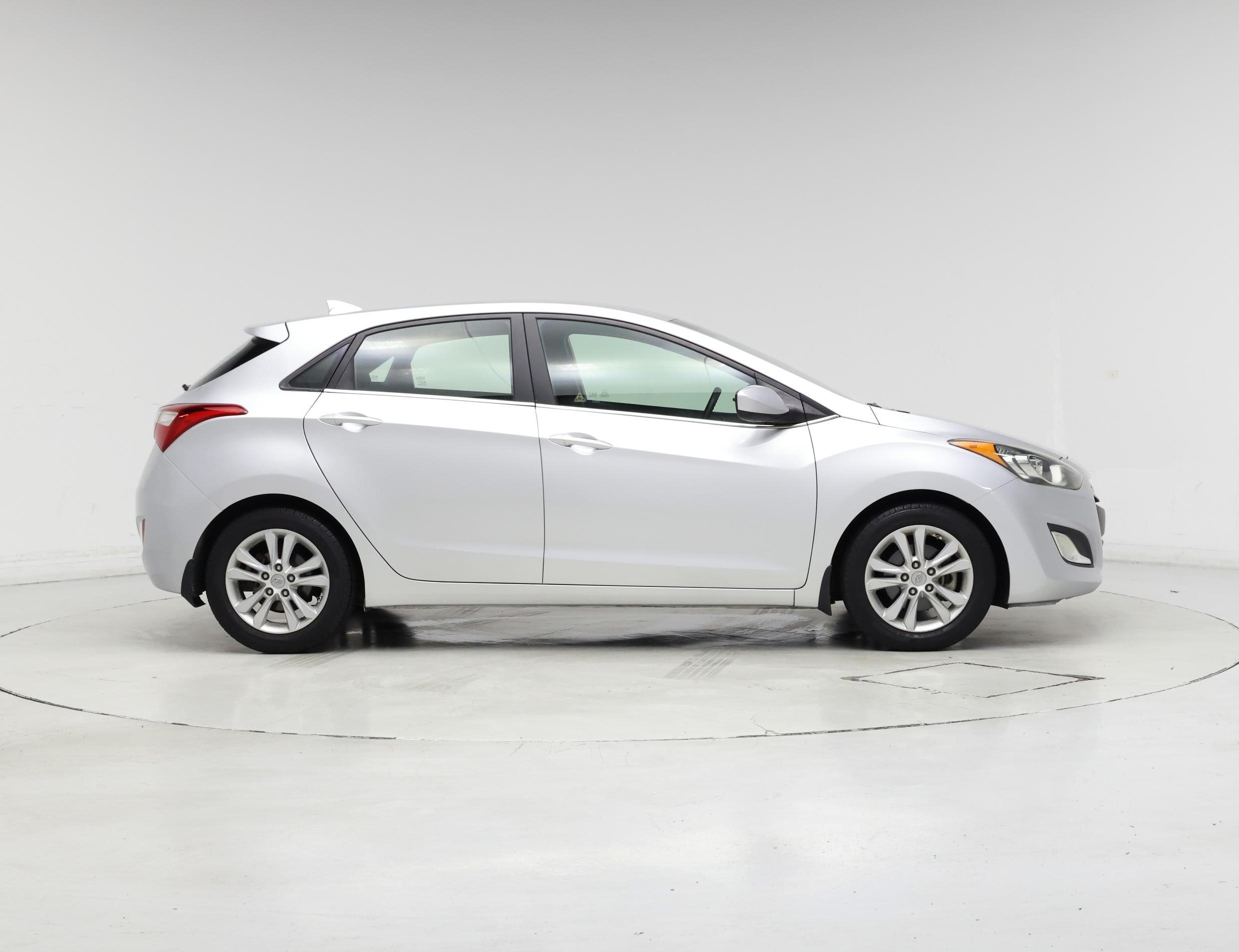 Thumbnail: 2013 Hyundai Elantra - 7
