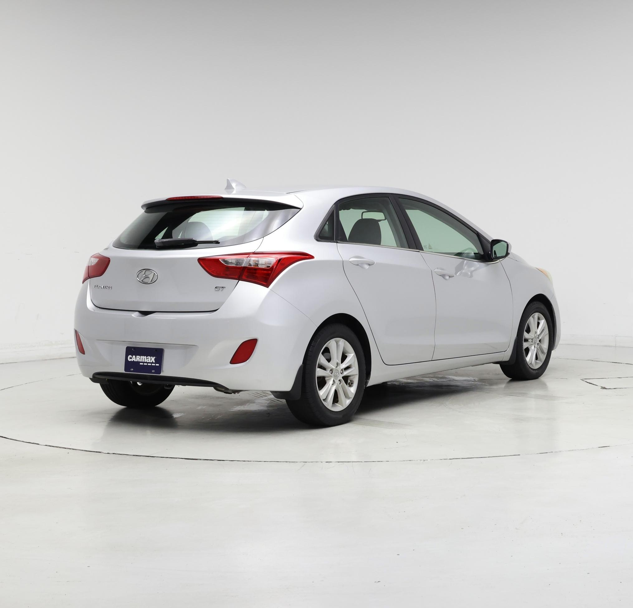 Thumbnail: 2013 Hyundai Elantra - 8