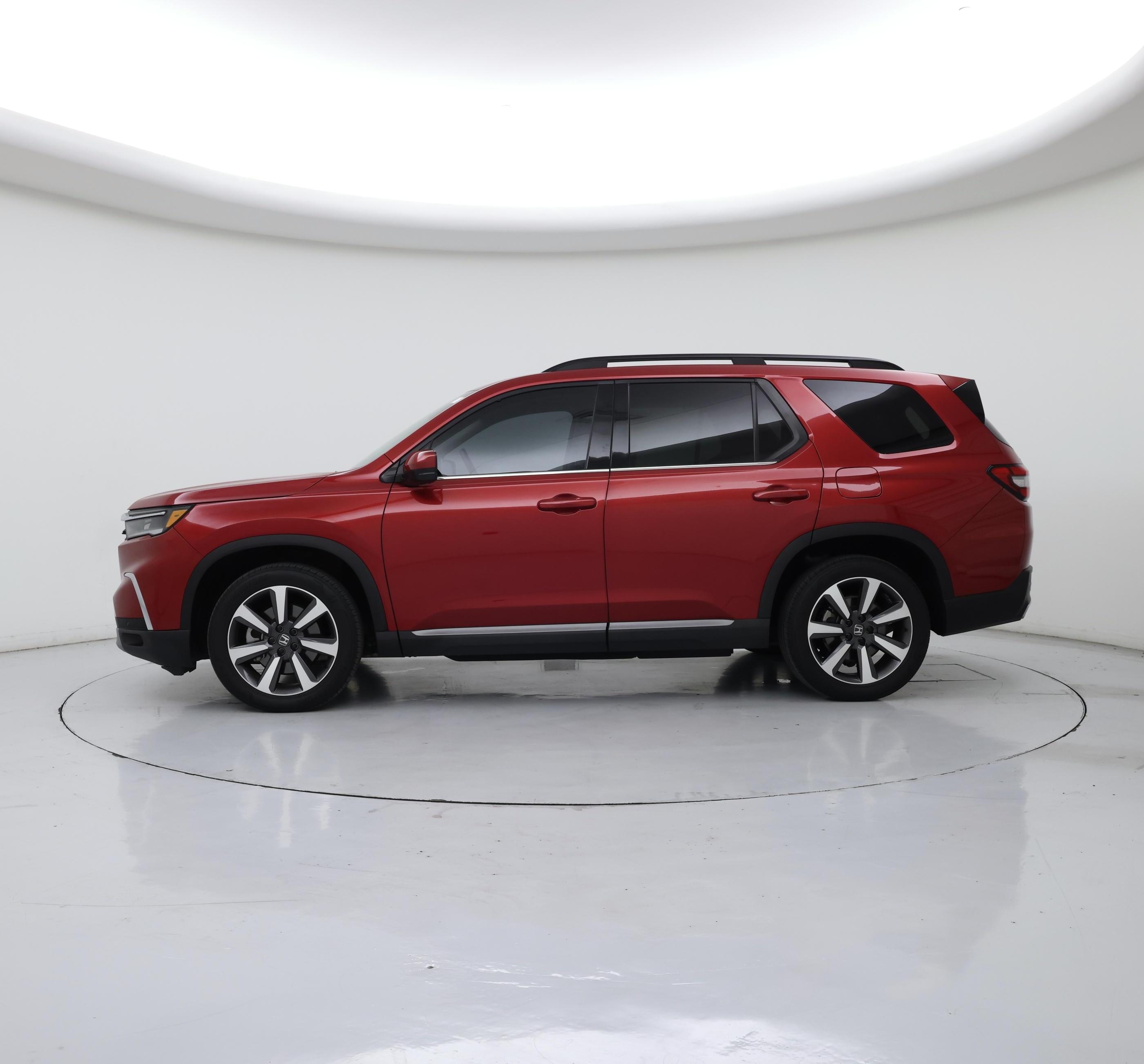 Thumbnail: 2023 Honda Pilot - 3