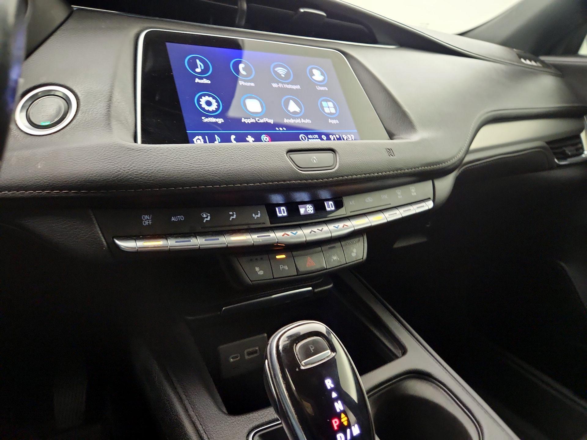 Thumbnail: 2021 Cadillac XT4 - 14