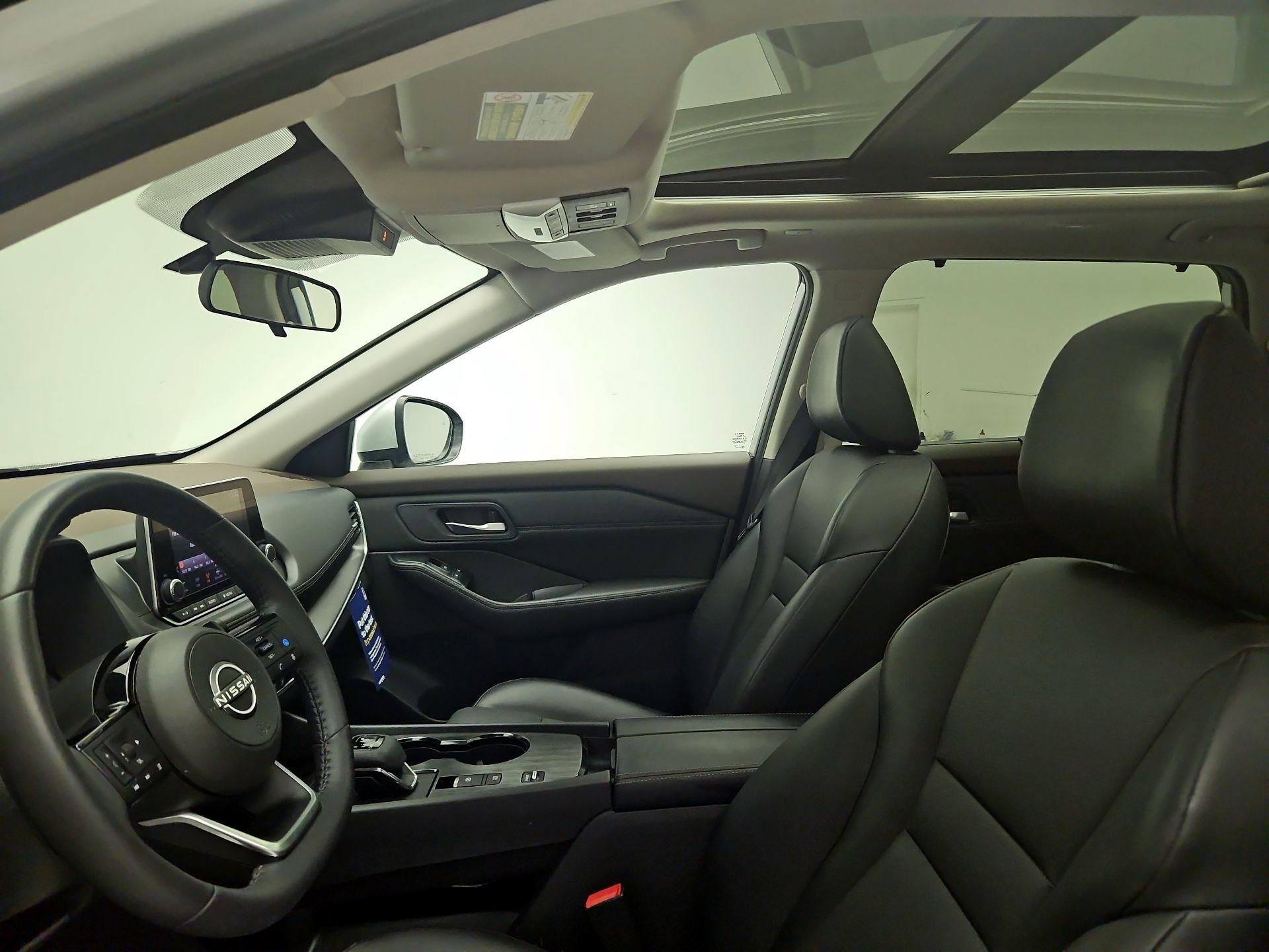 Thumbnail: 2023 Nissan Rogue - 19