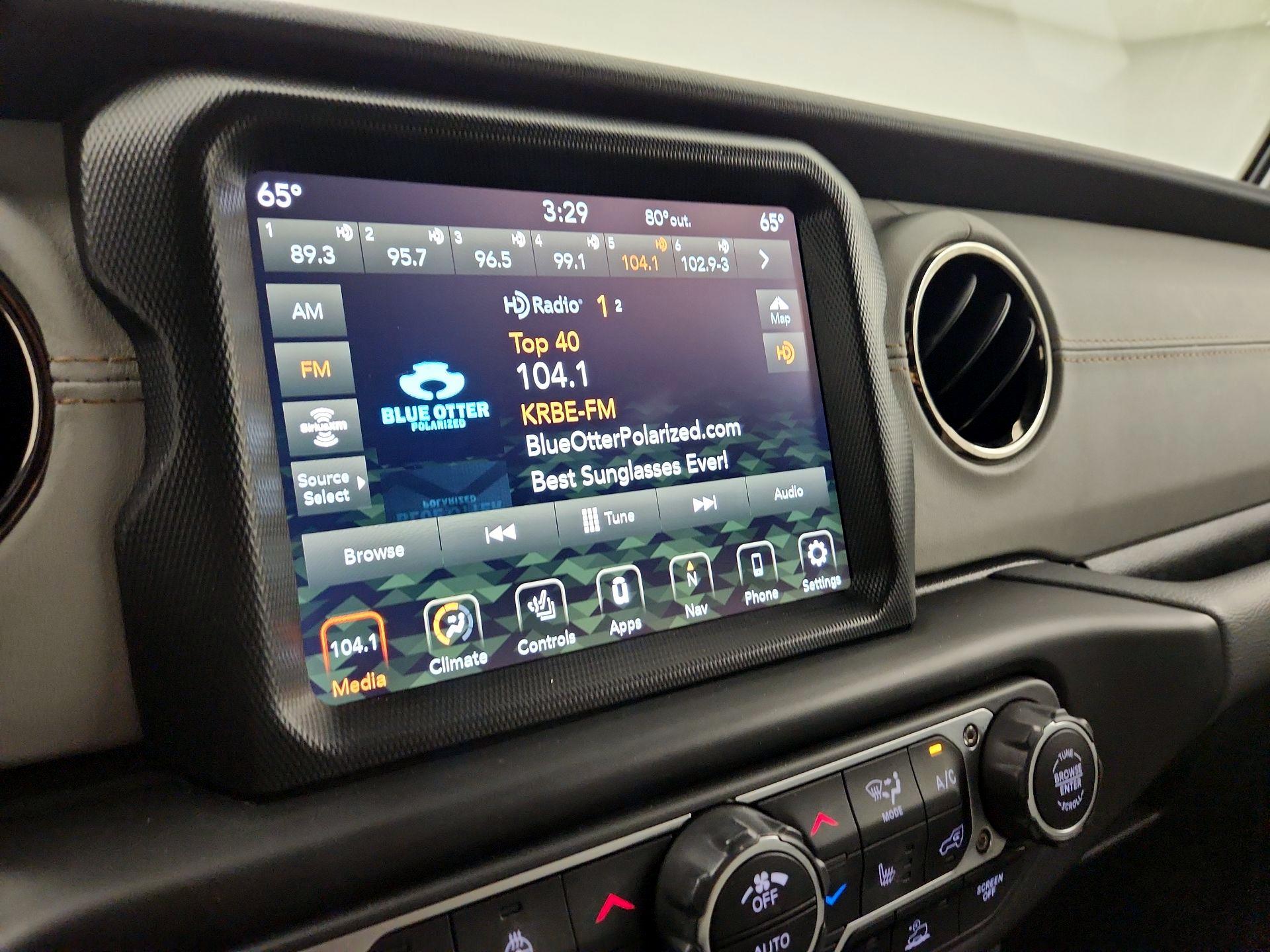 Thumbnail: 2021 Jeep Wrangler - 13