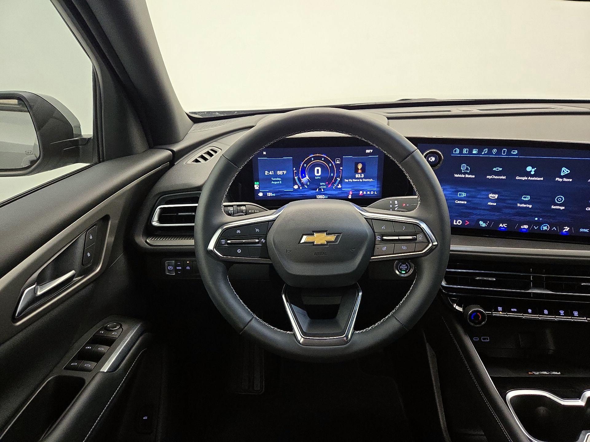 Thumbnail: 2025 Chevrolet Traverse - 10
