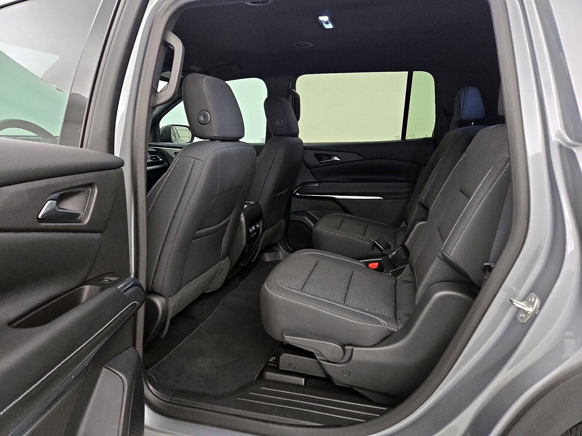 Thumbnail: 2025 Chevrolet Traverse - 20