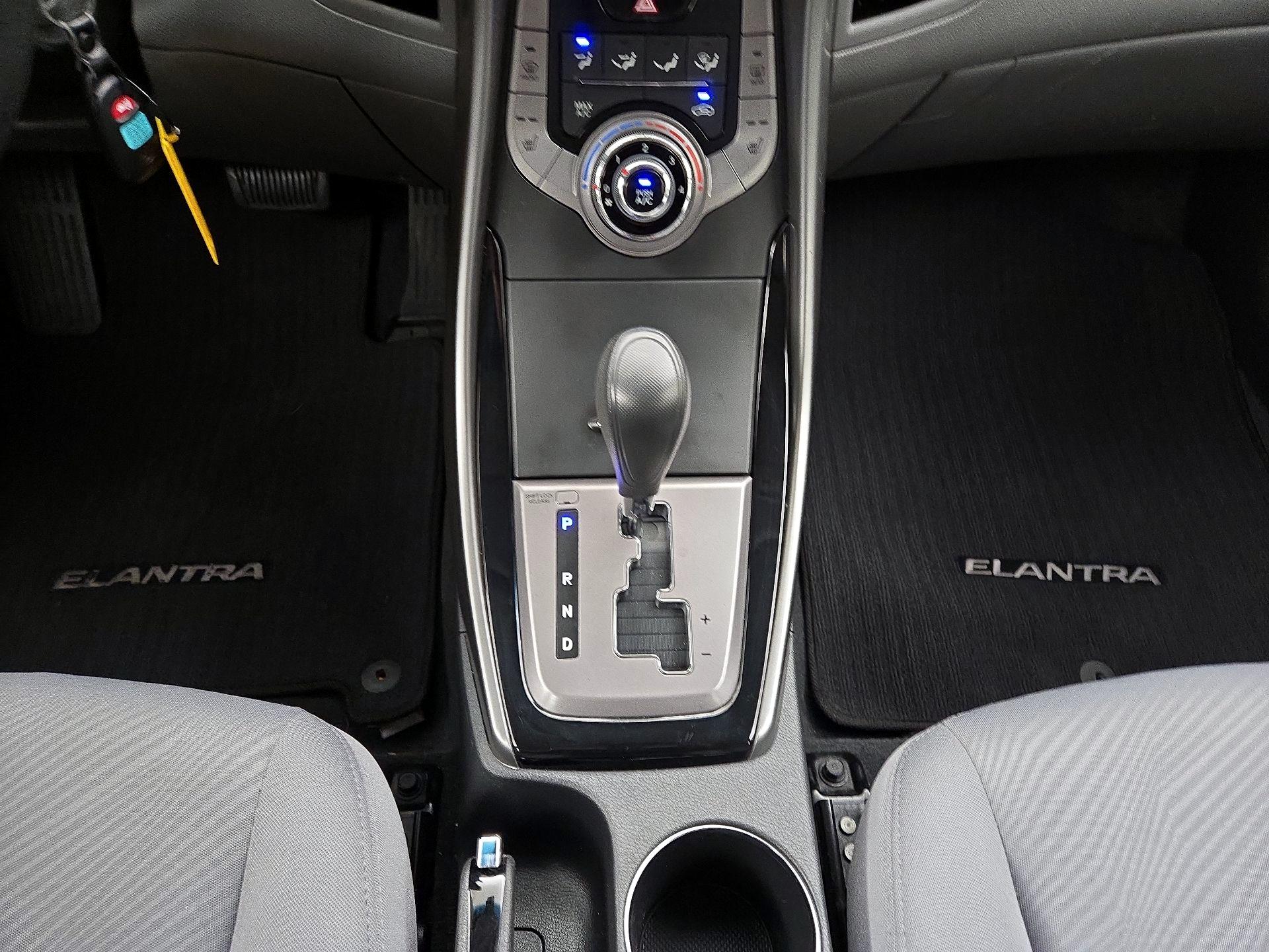 Thumbnail: 2013 Hyundai Elantra - 16