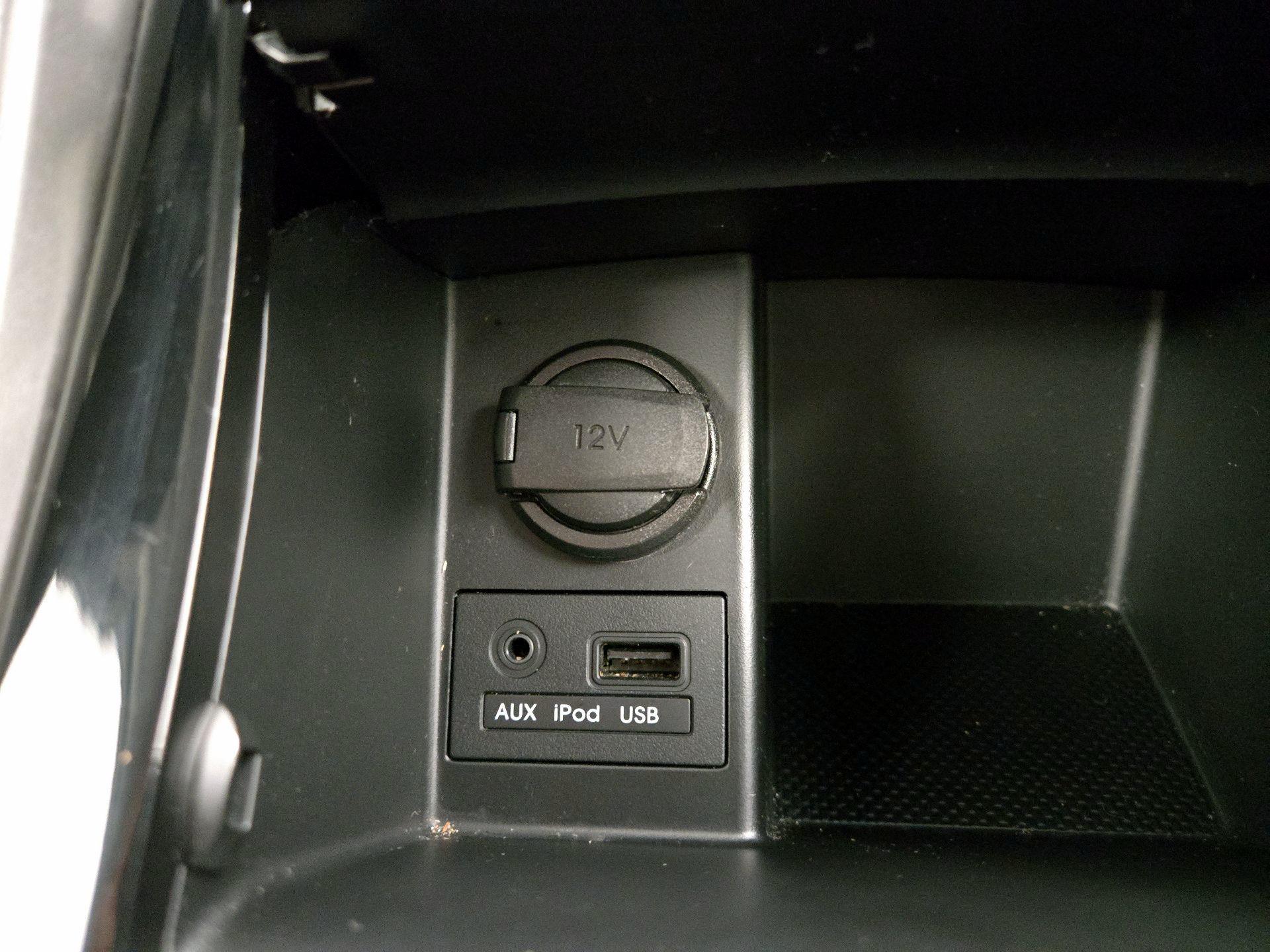 Thumbnail: 2013 Hyundai Elantra - 17