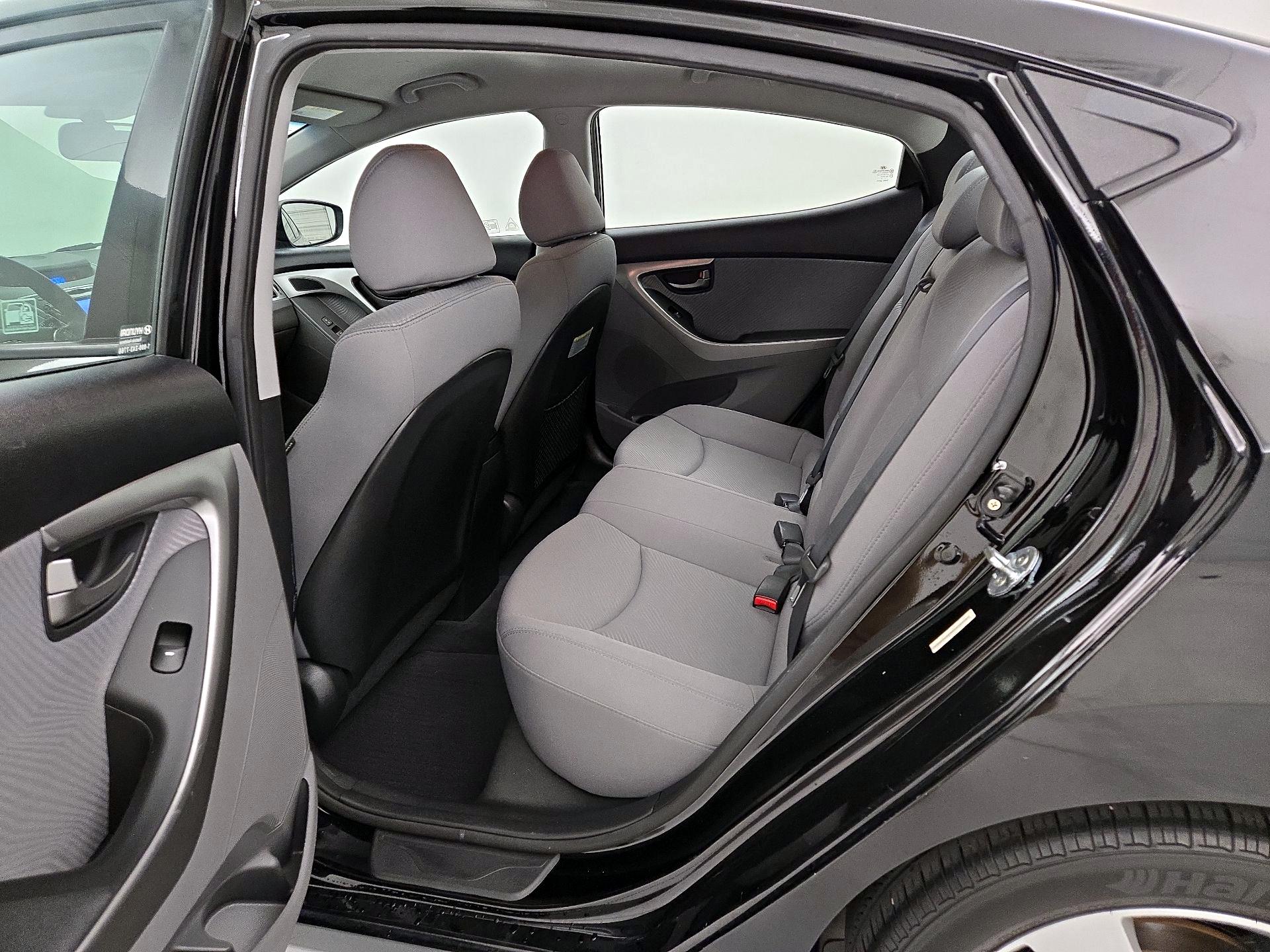Thumbnail: 2013 Hyundai Elantra - 18