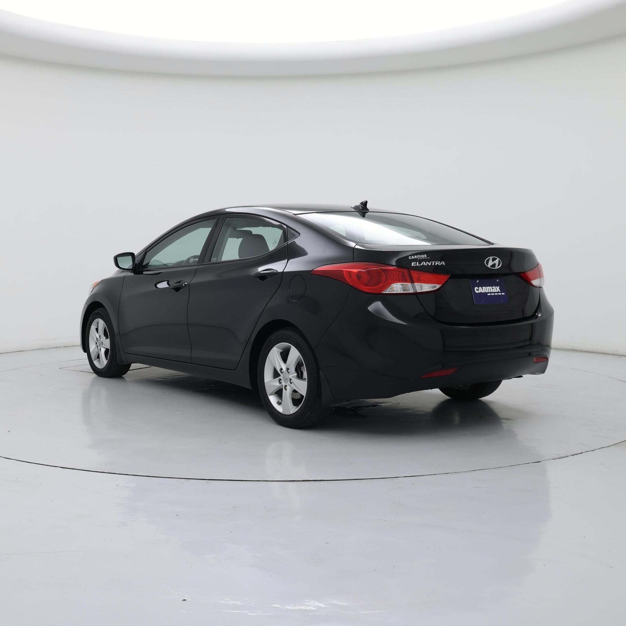 Thumbnail: 2013 Hyundai Elantra - 2