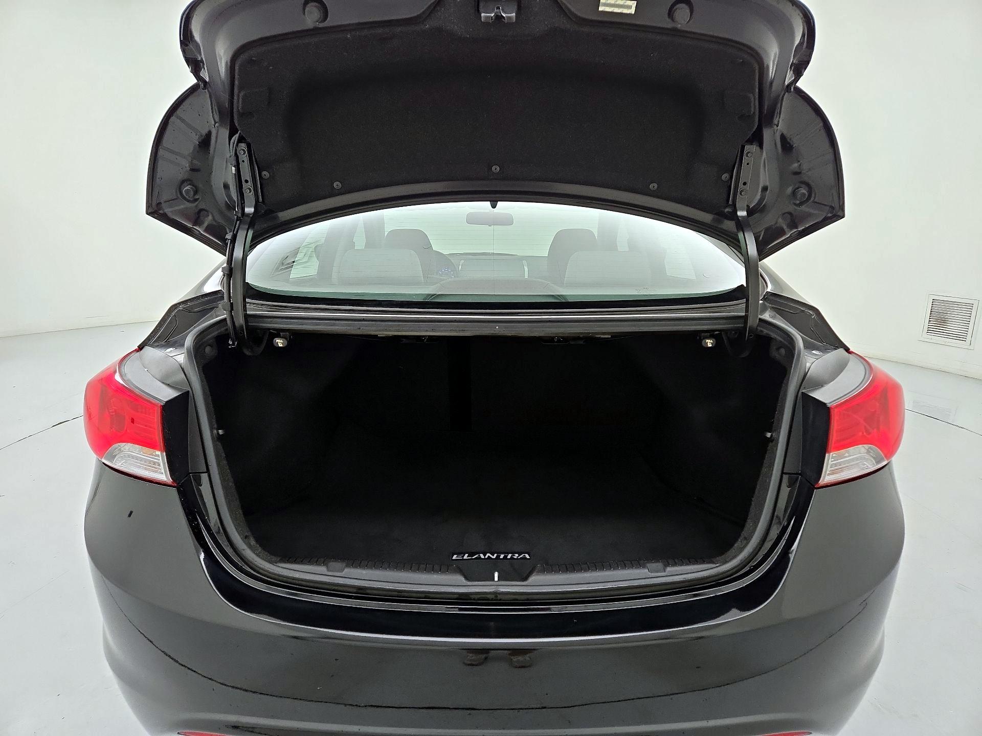 Thumbnail: 2013 Hyundai Elantra - 19