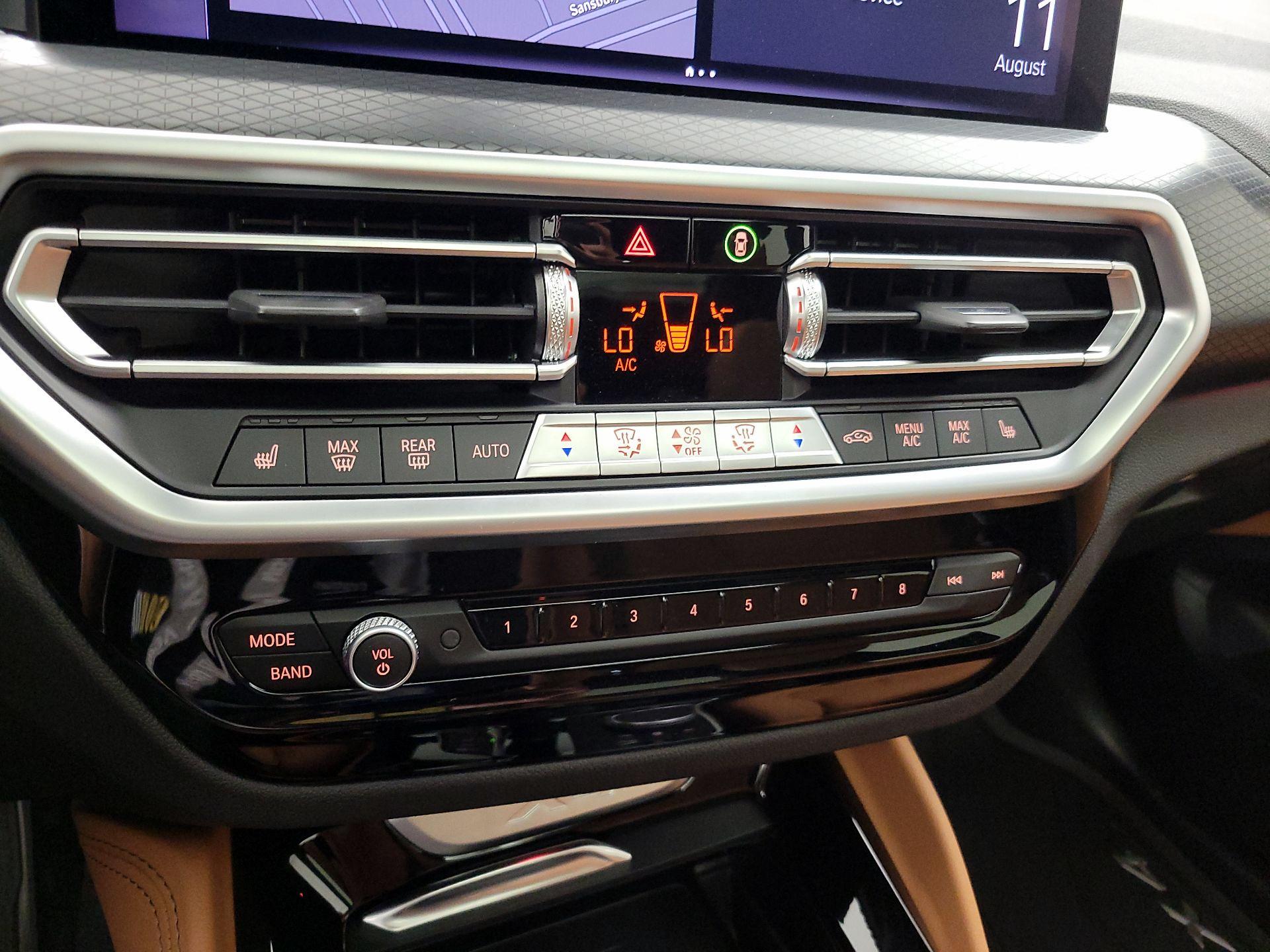 Thumbnail: 2024 BMW X4 - 17