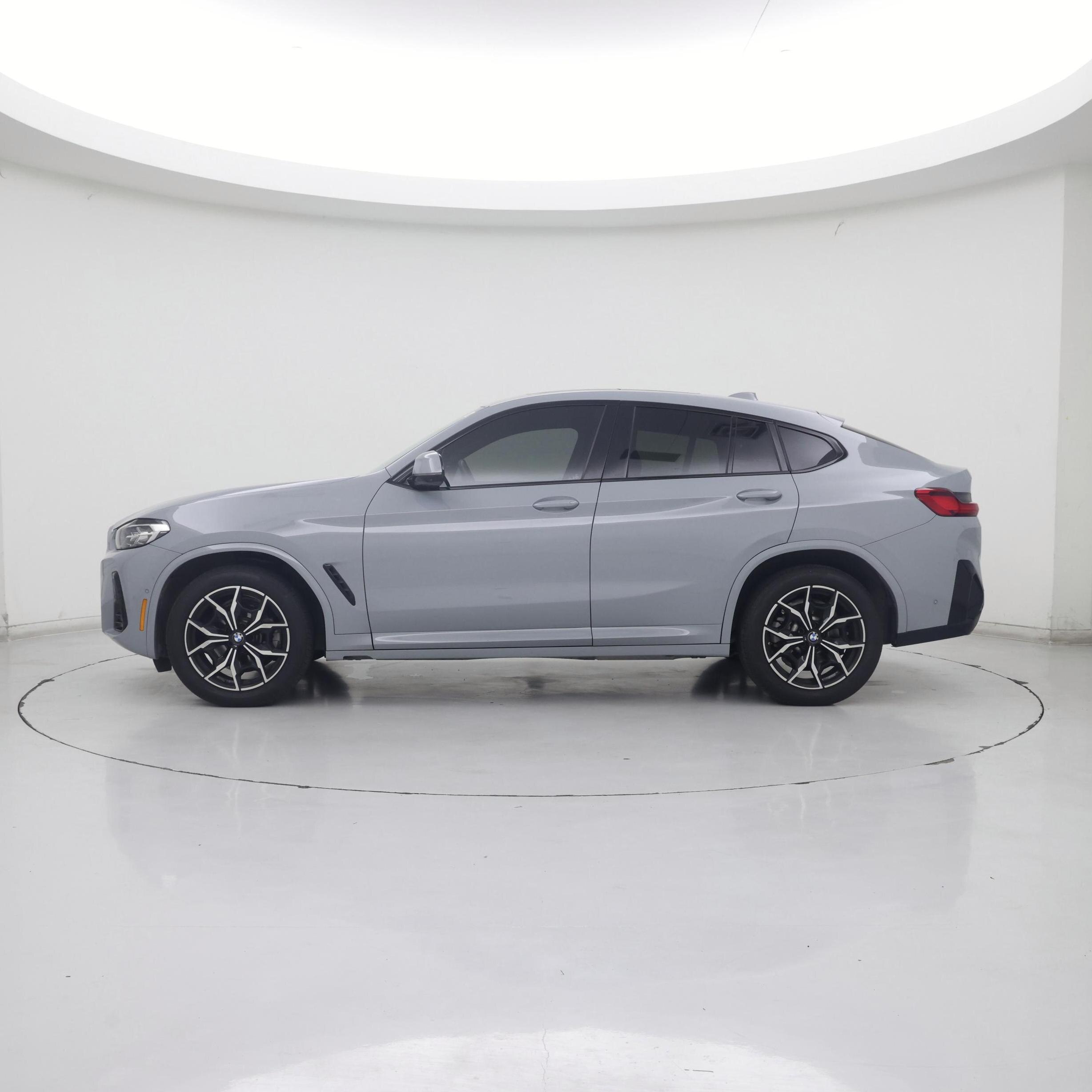 Thumbnail: 2024 BMW X4 - 3