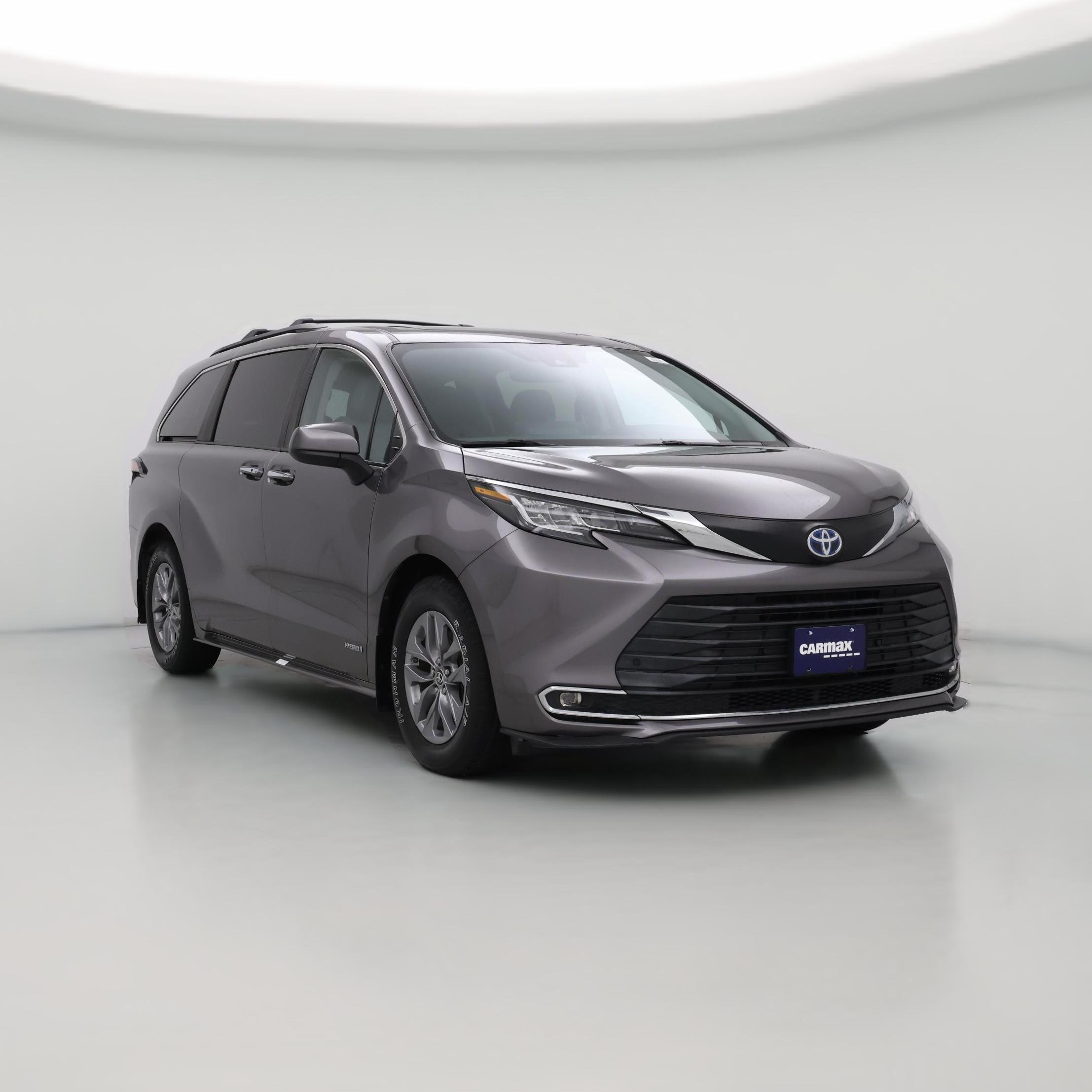 Thumbnail: 2021 Toyota Sienna - 1
