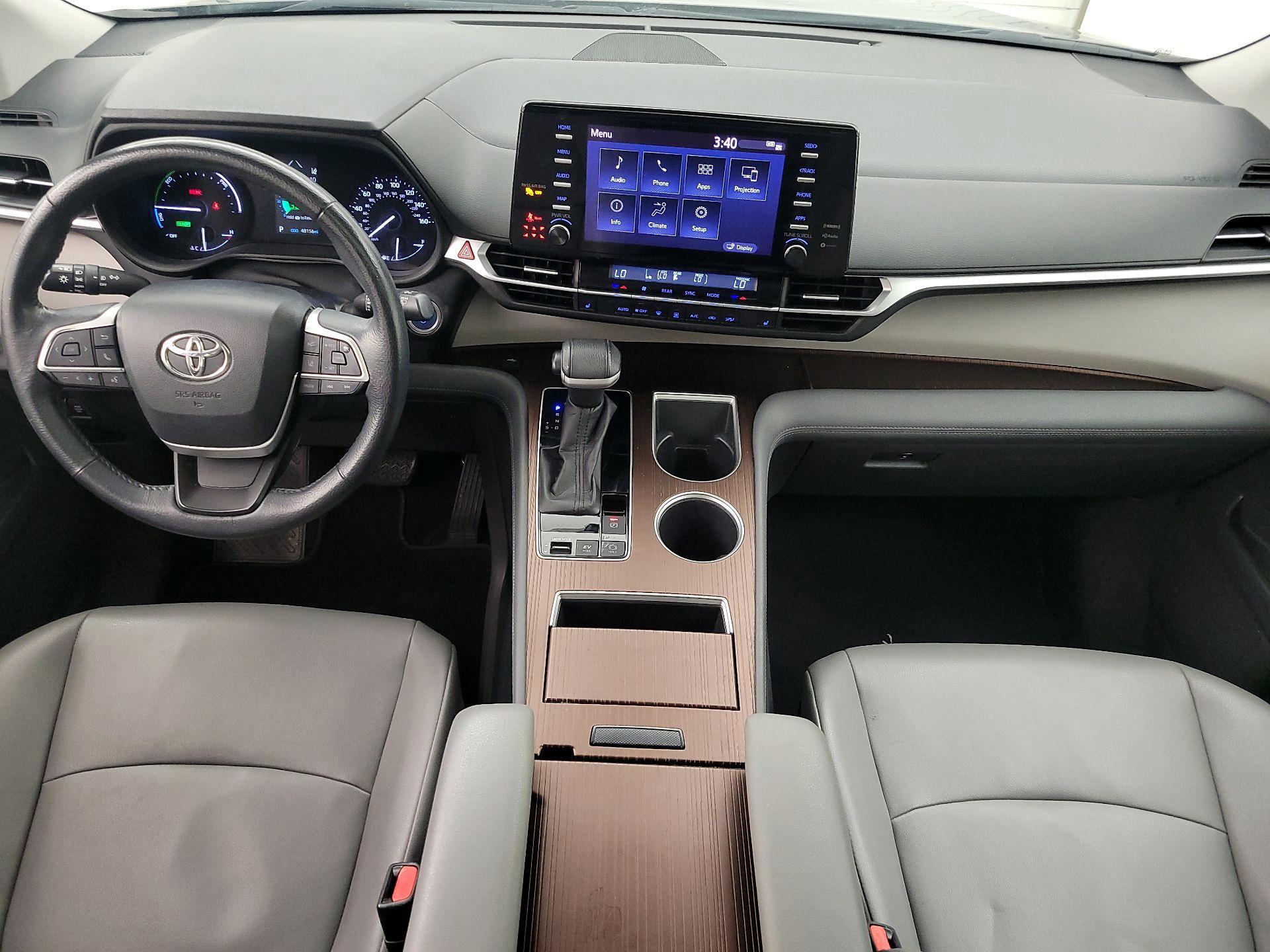 Thumbnail: 2021 Toyota Sienna - 9