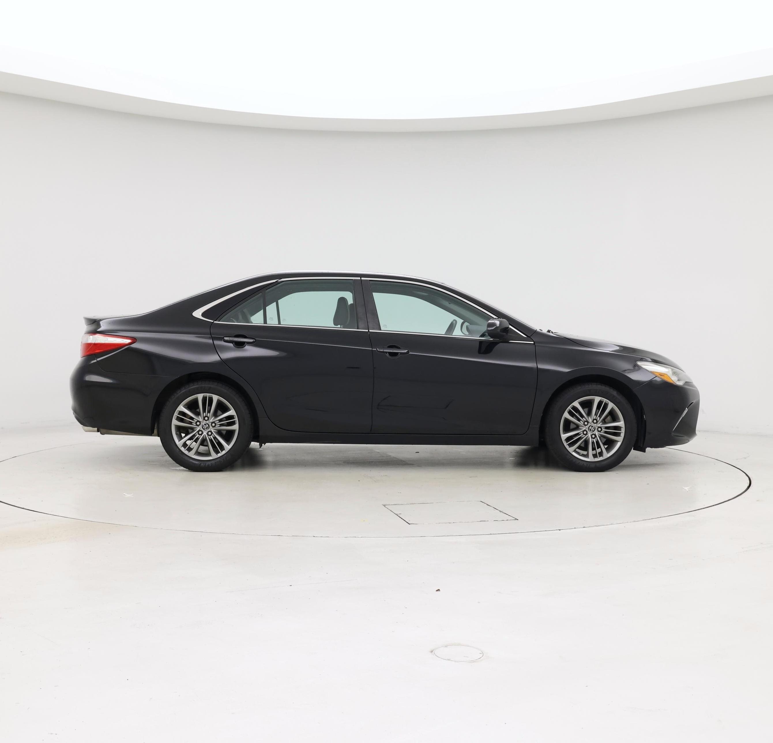 Thumbnail: 2015 Toyota Camry - 7