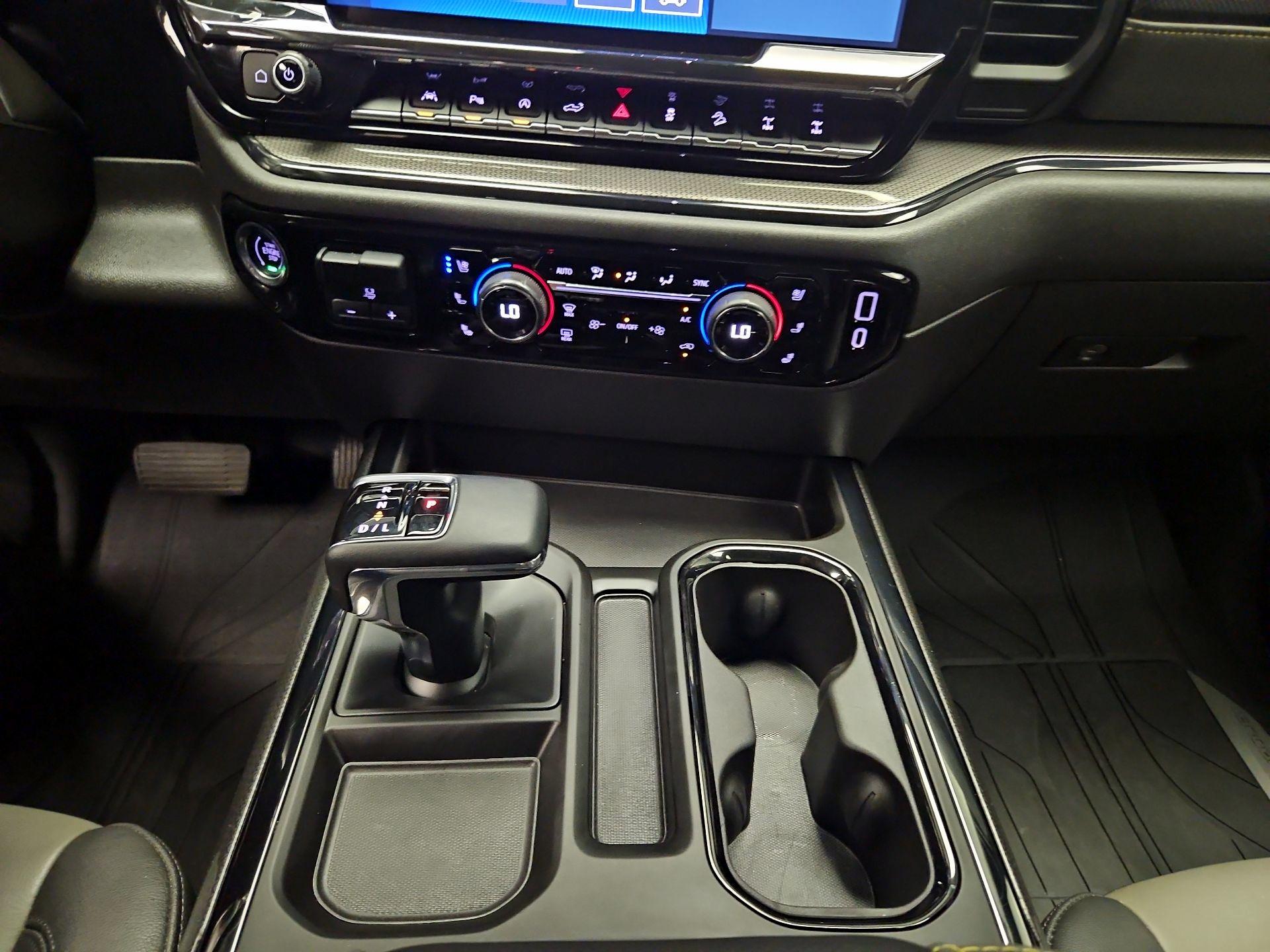 Thumbnail: 2023 Chevrolet Silverado 1500 - 16