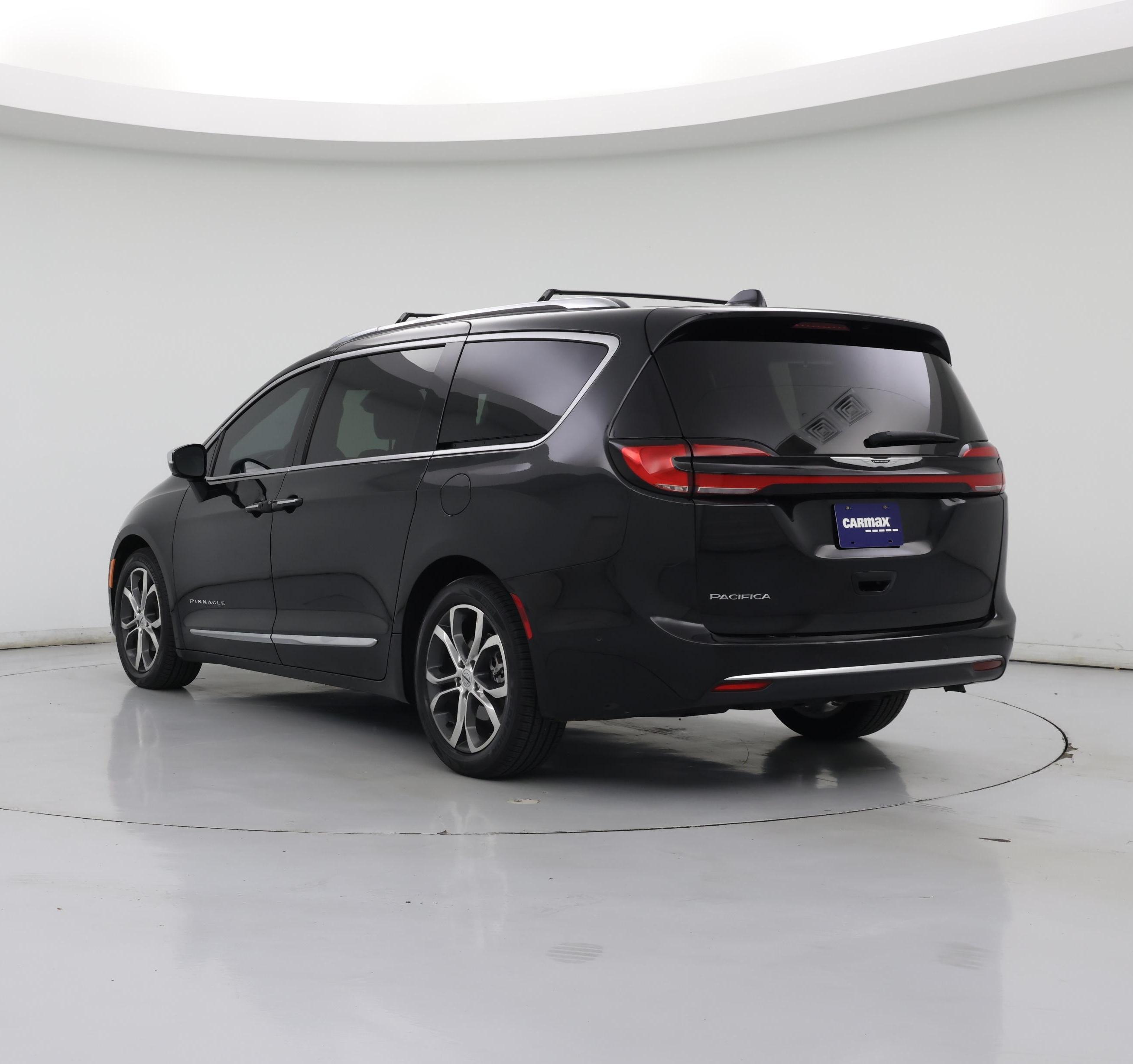 Thumbnail: 2023 Chrysler Pacifica - 2