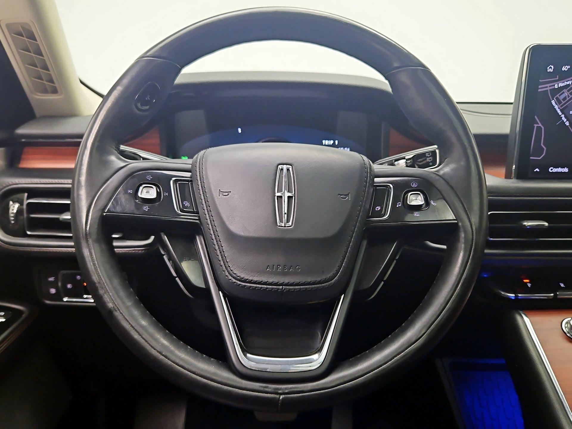 Thumbnail: 2020 Lincoln Aviator - 10