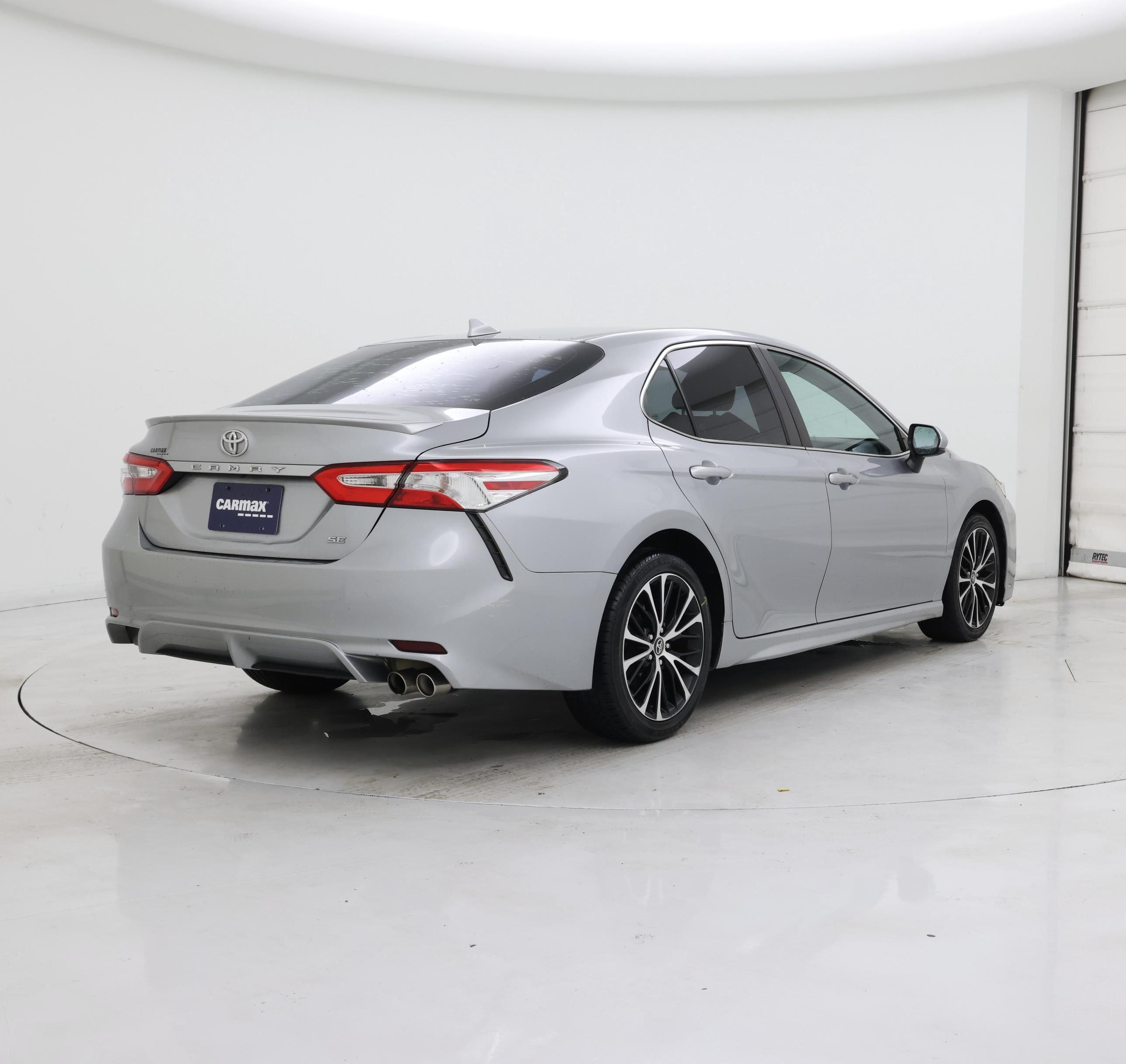 Thumbnail: 2020 Toyota Camry - 8