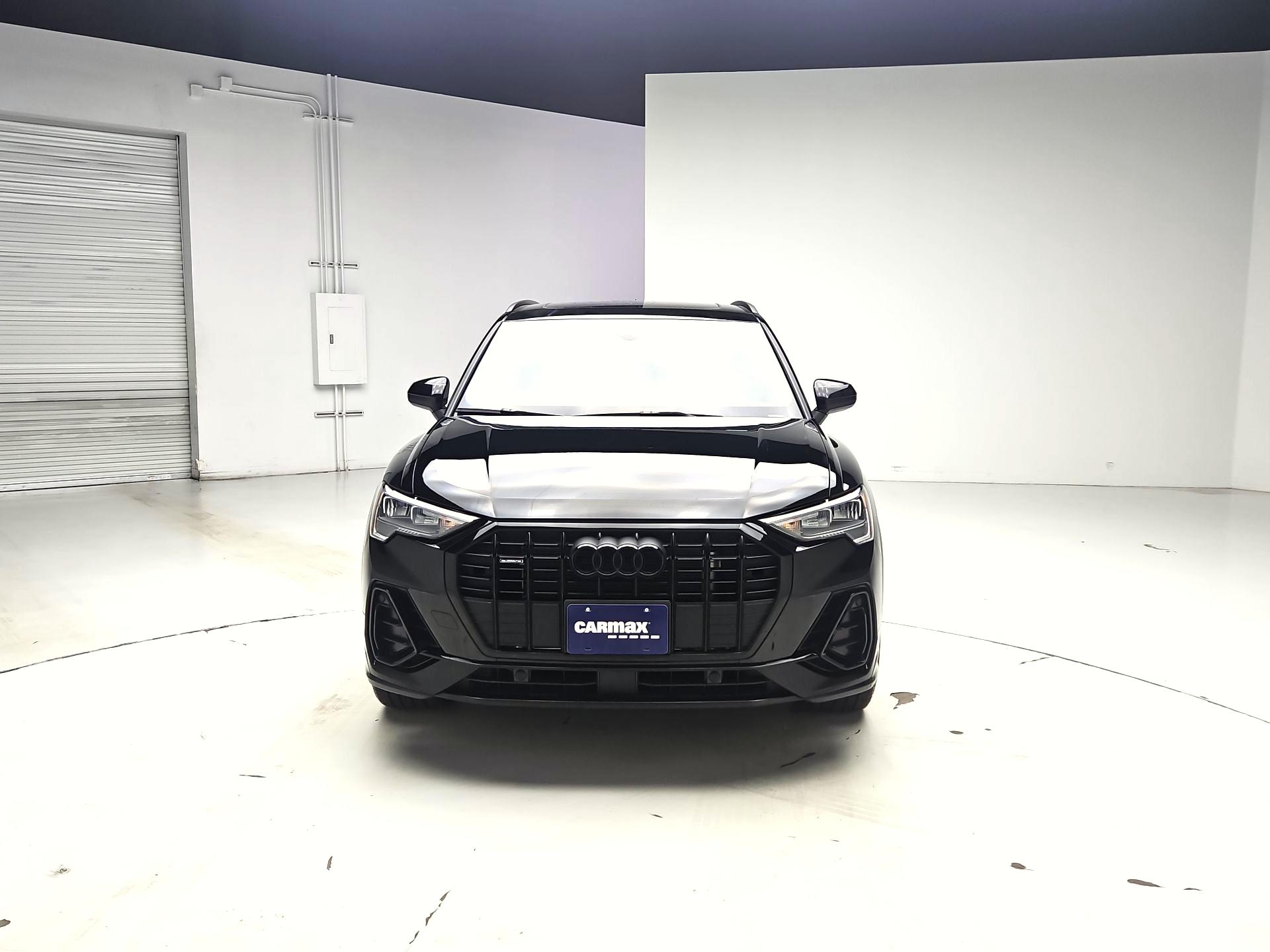Thumbnail: 2022 Audi Q3 - 2