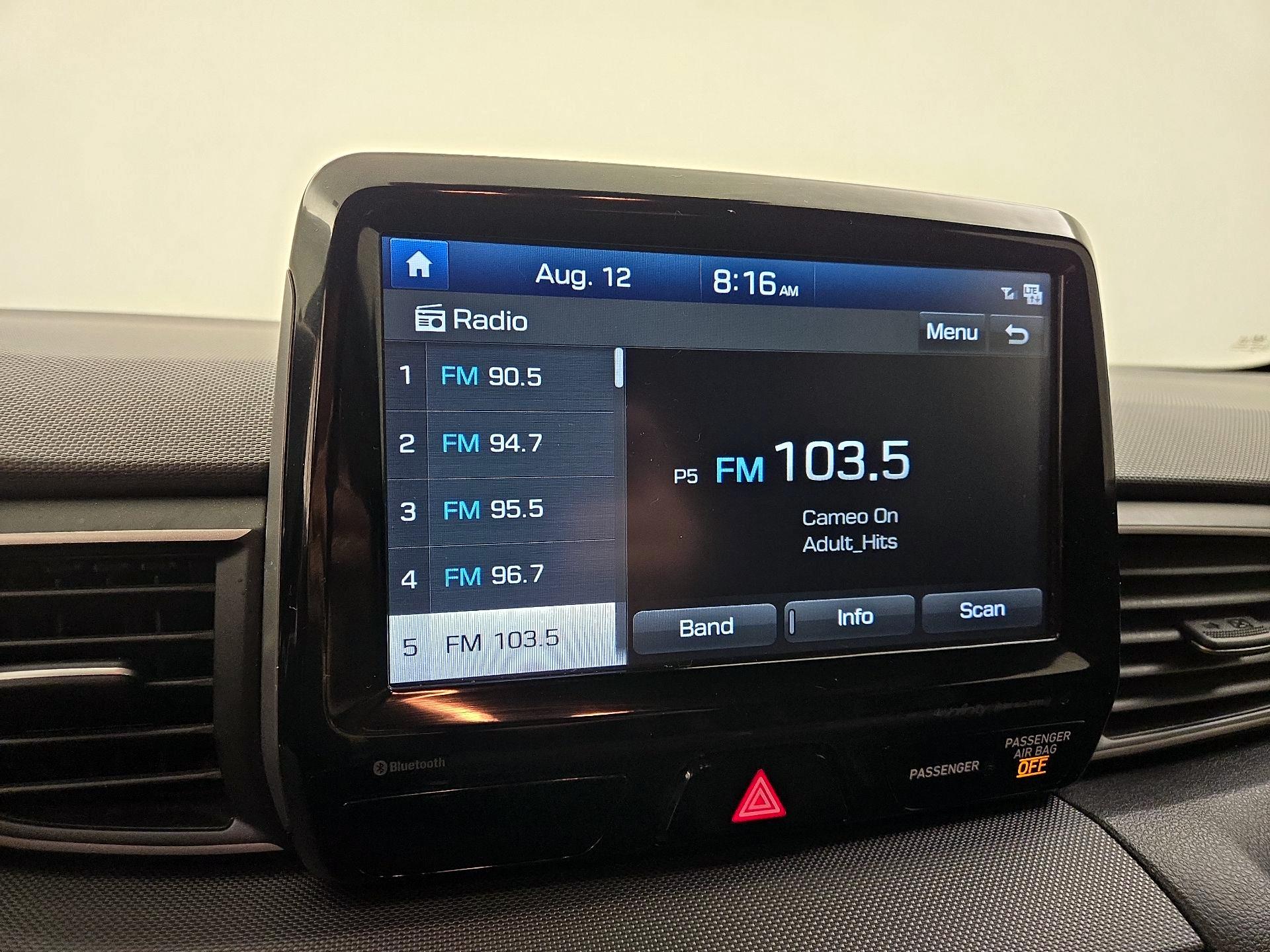 Thumbnail: 2019 Hyundai Veloster - 15