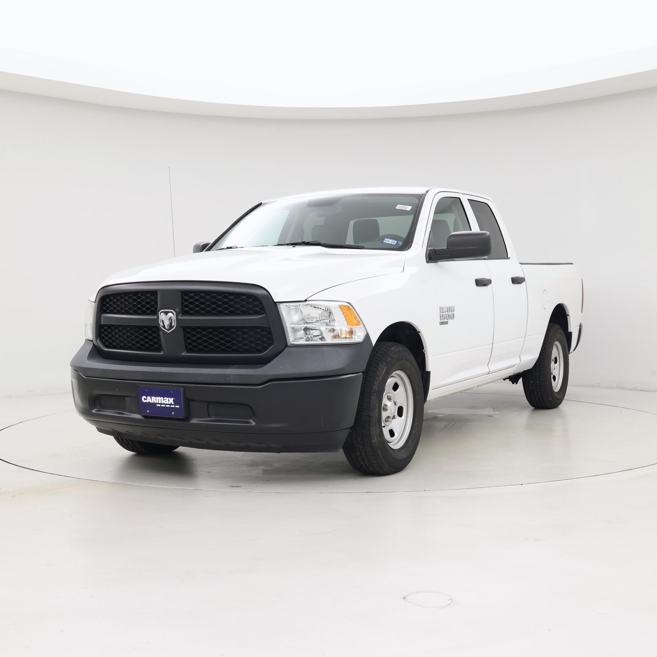 Thumbnail: 2019 RAM 1500 Classic - 4