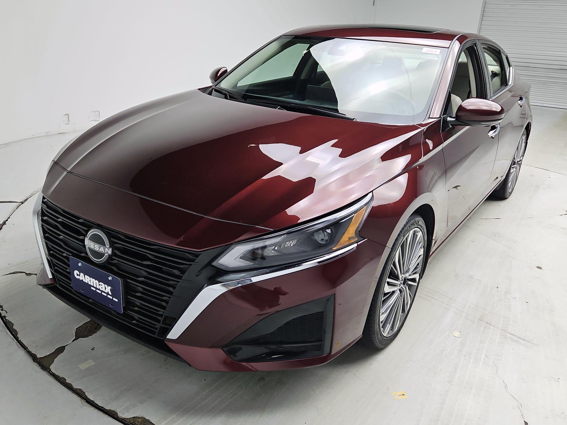 Thumbnail: 2023 Nissan Altima - 3