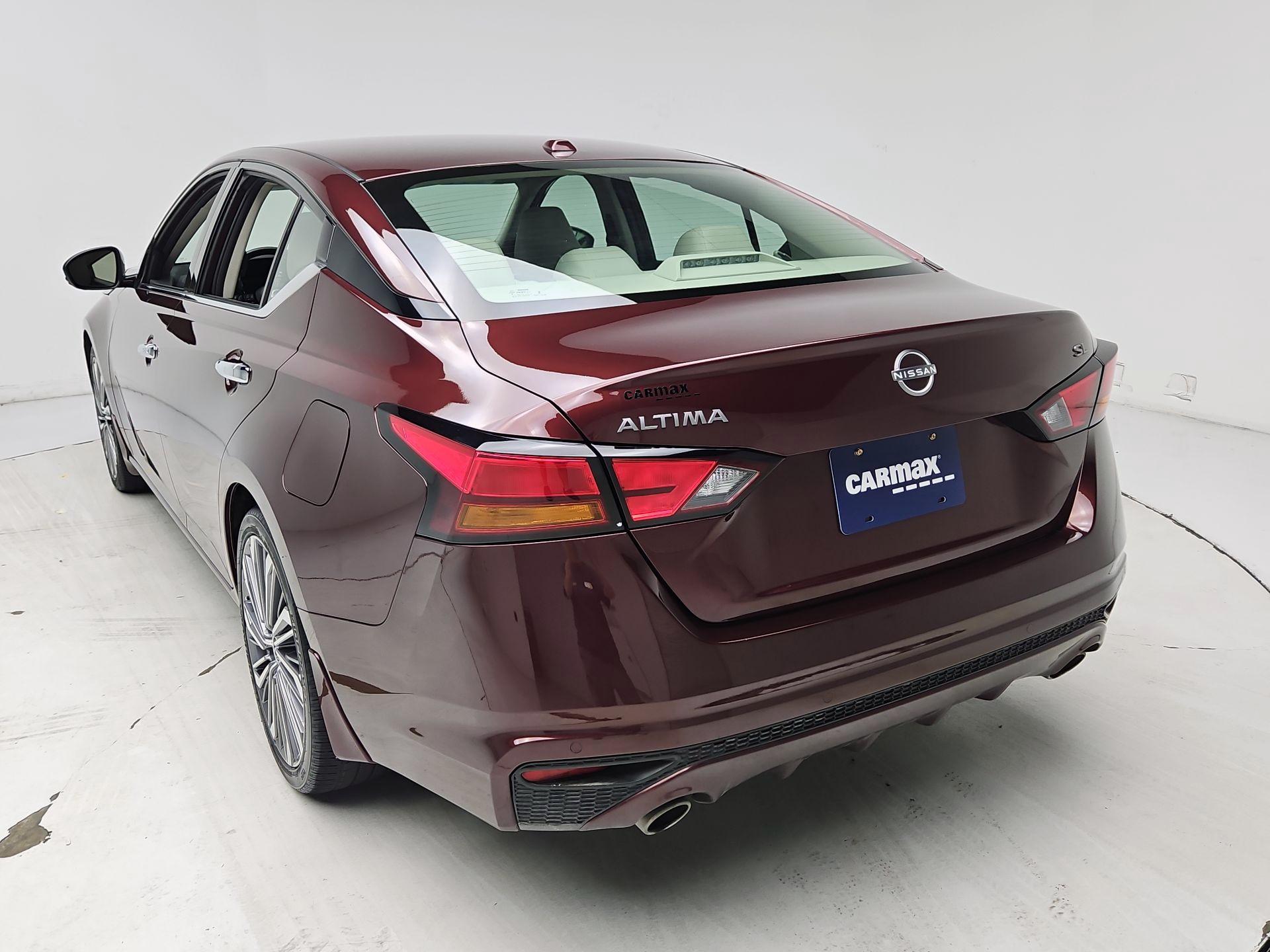 Thumbnail: 2023 Nissan Altima - 7