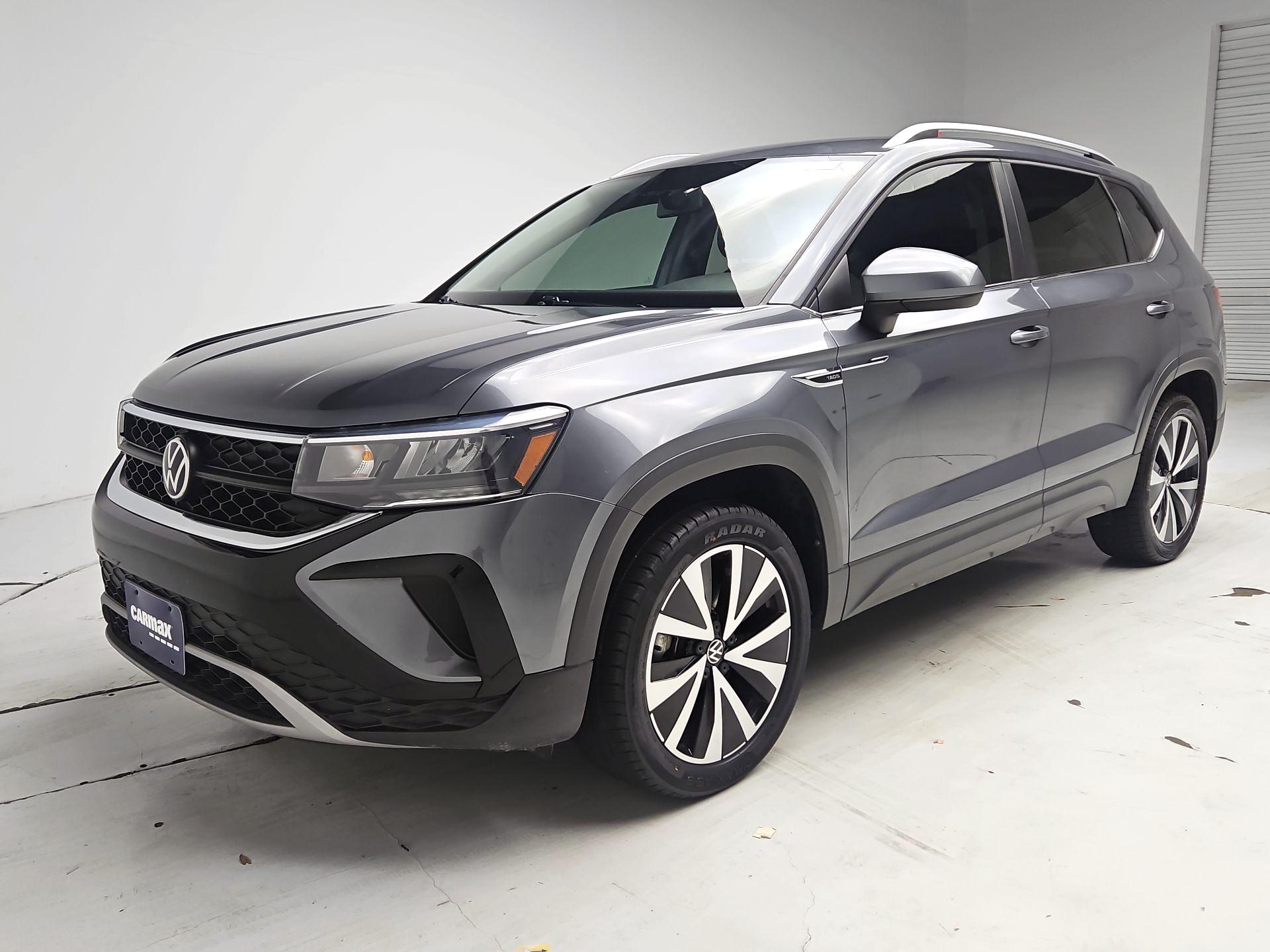 Thumbnail: 2022 Volkswagen Taos - 3